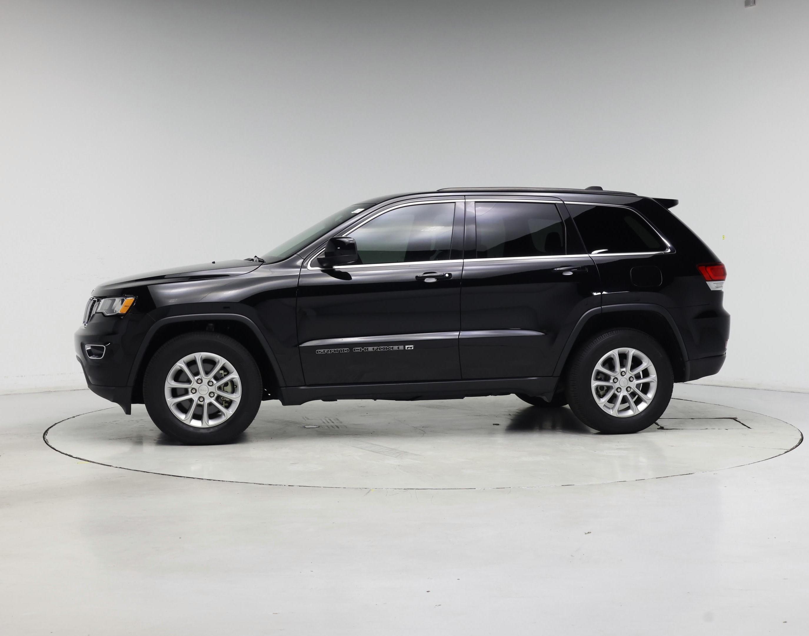 Thumbnail: 2022 Jeep Grand Cherokee - 3