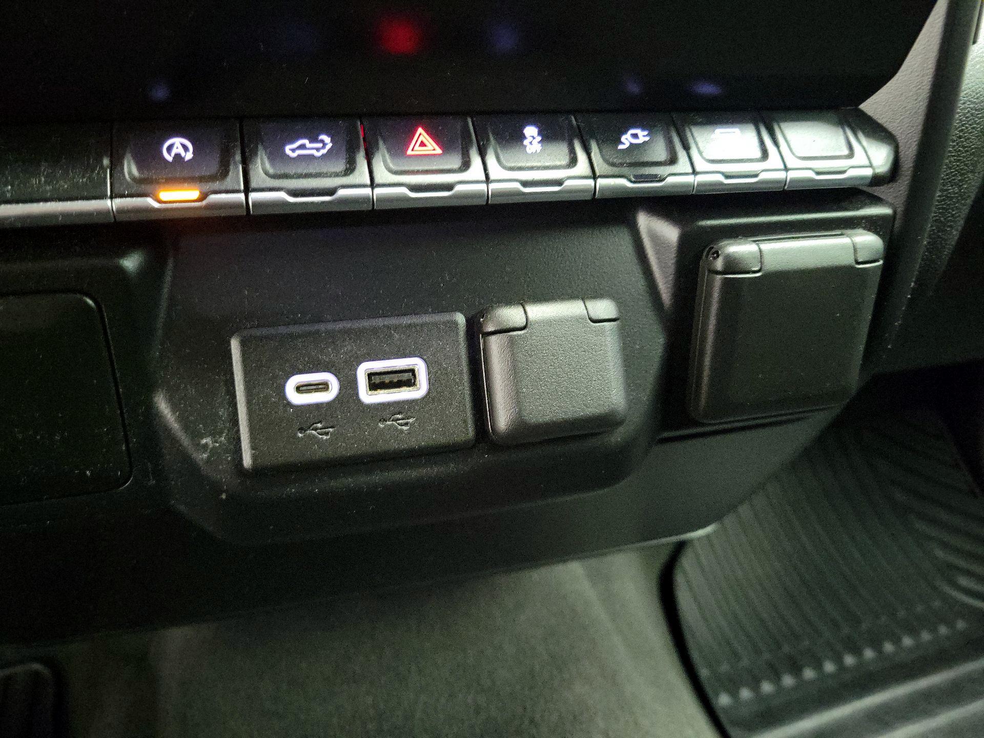 Thumbnail: 2021 Chevrolet Silverado 1500 - 18