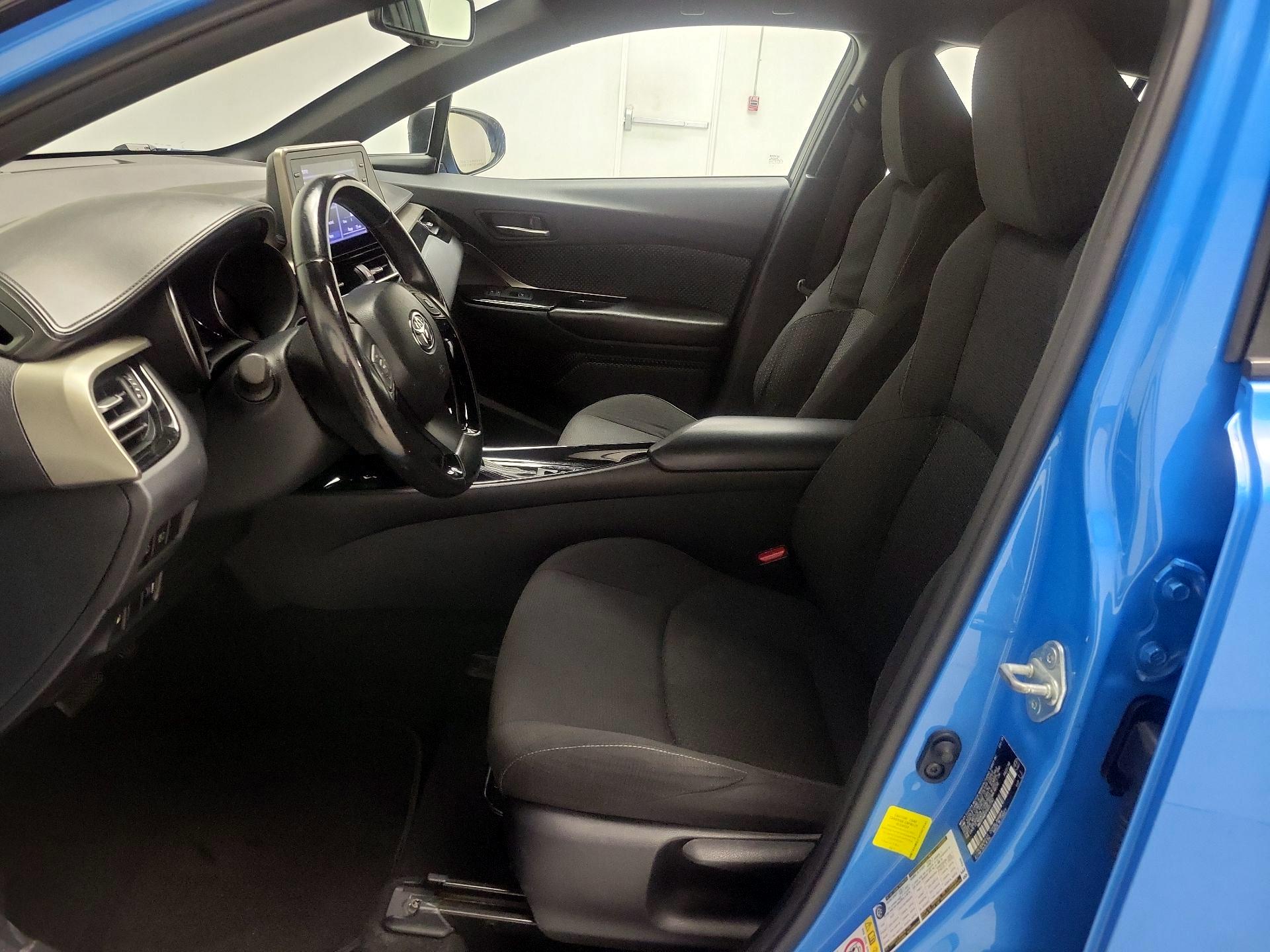 Thumbnail: 2019 Toyota C-HR - 11