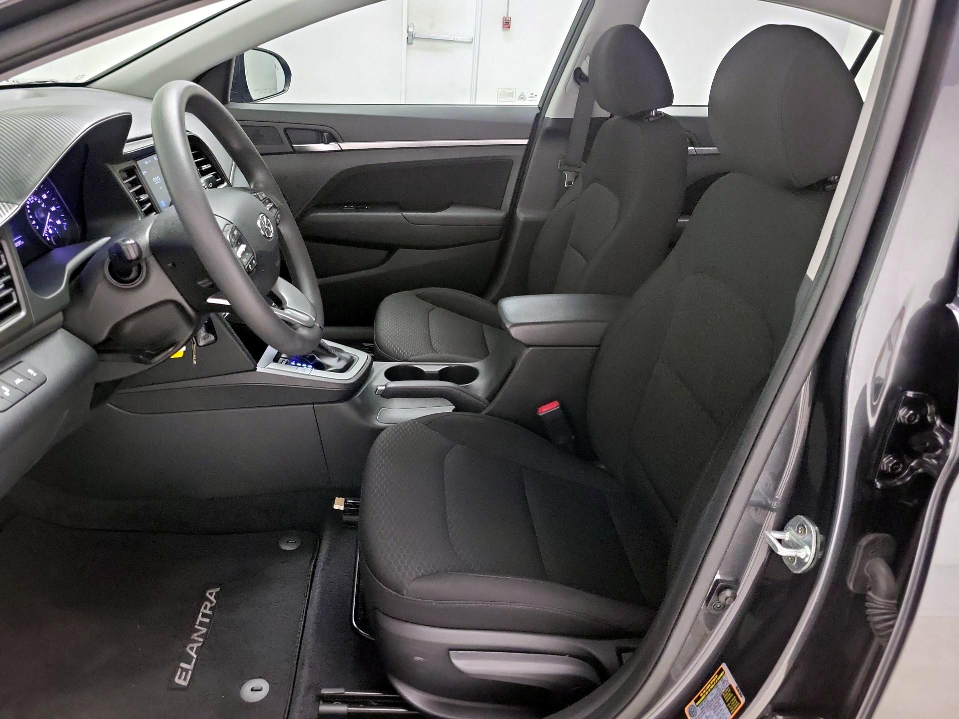 Thumbnail: 2020 Hyundai Elantra - 11