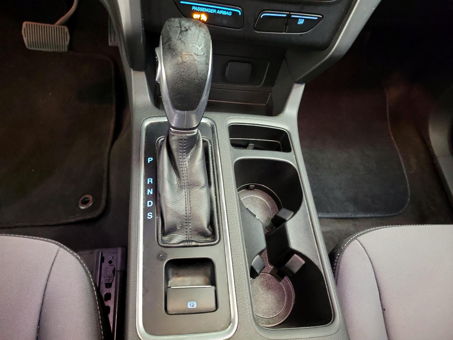 Thumbnail: 2017 Ford Escape - 17