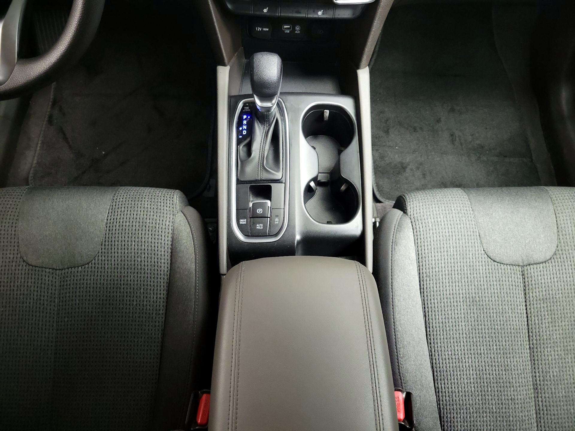 Thumbnail: 2020 Hyundai Santa Fe - 17