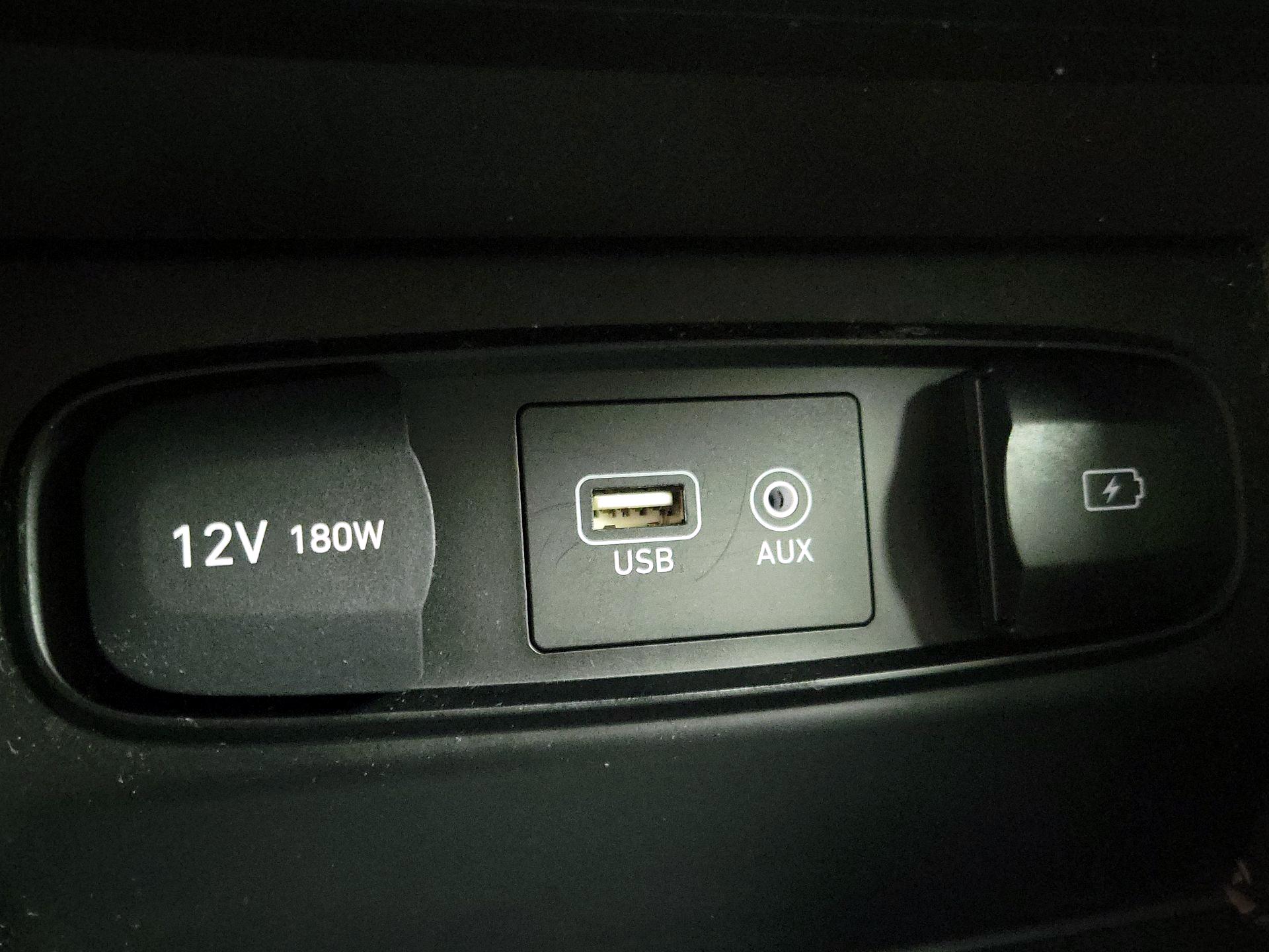 Thumbnail: 2020 Hyundai Santa Fe - 18