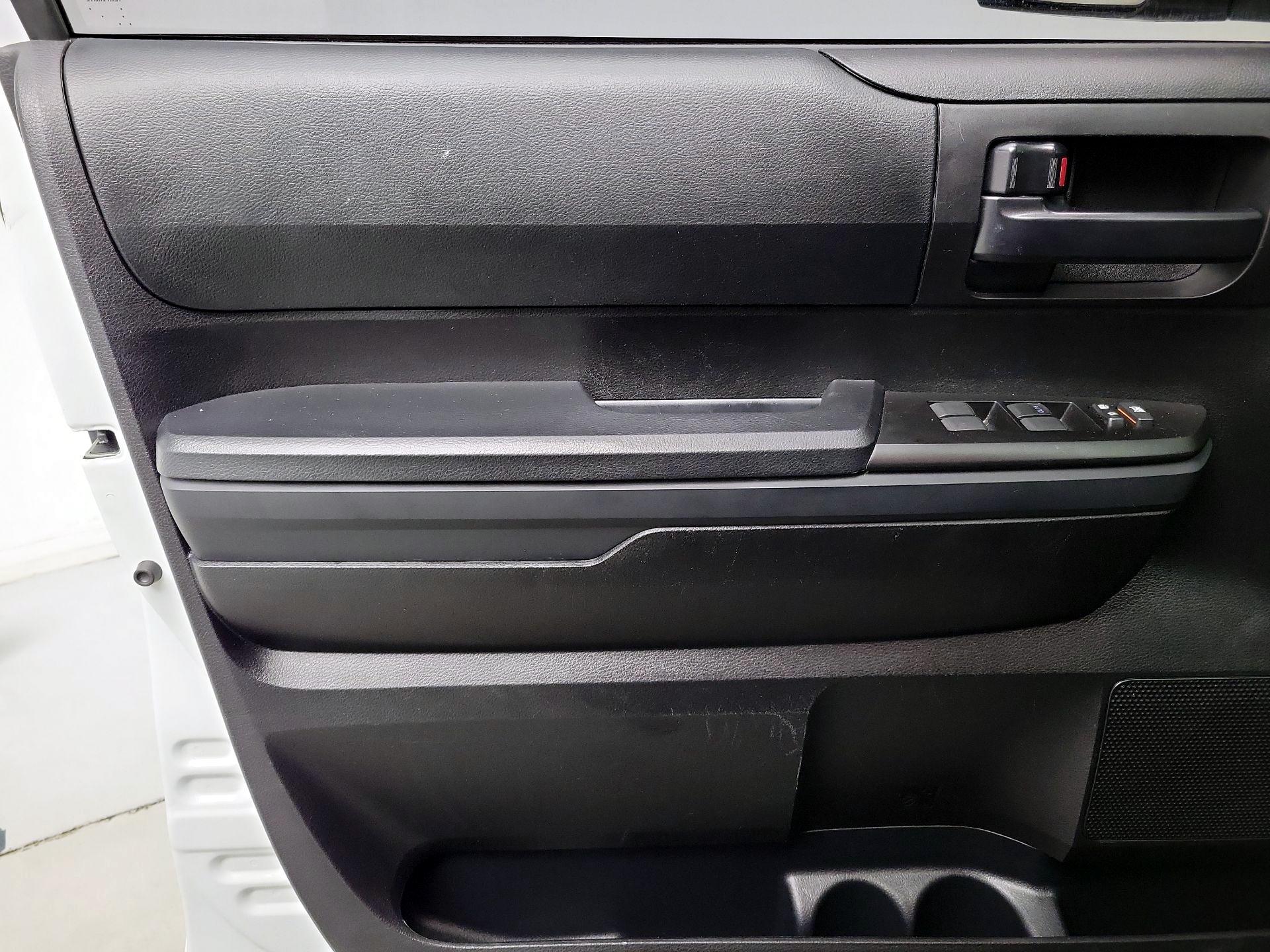 Thumbnail: 2019 Toyota Tundra - 12