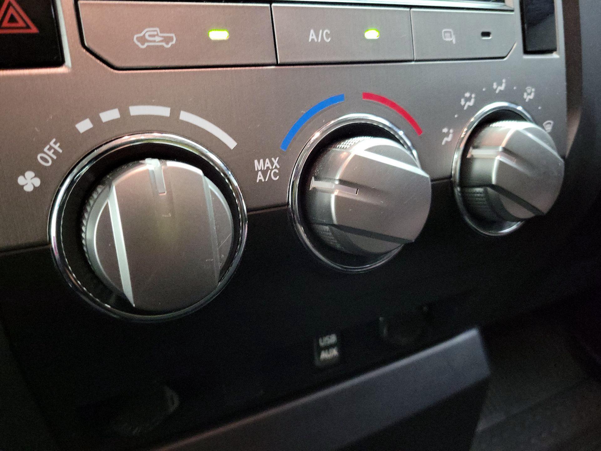 Thumbnail: 2019 Toyota Tundra - 16