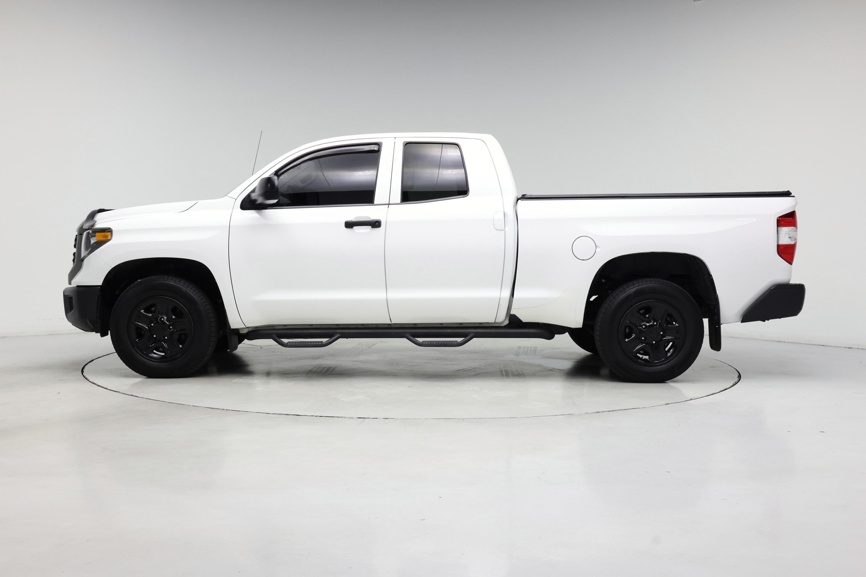 Thumbnail: 2019 Toyota Tundra - 3