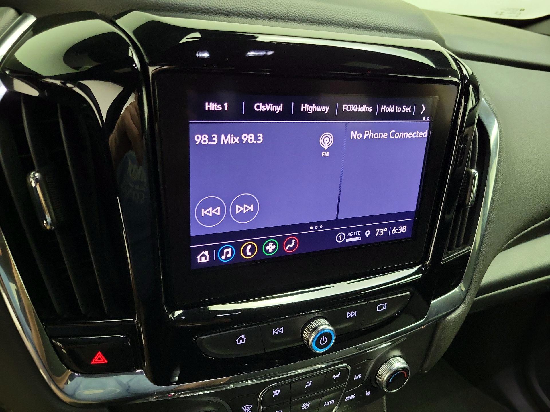 Thumbnail: 2023 Chevrolet Traverse - 14