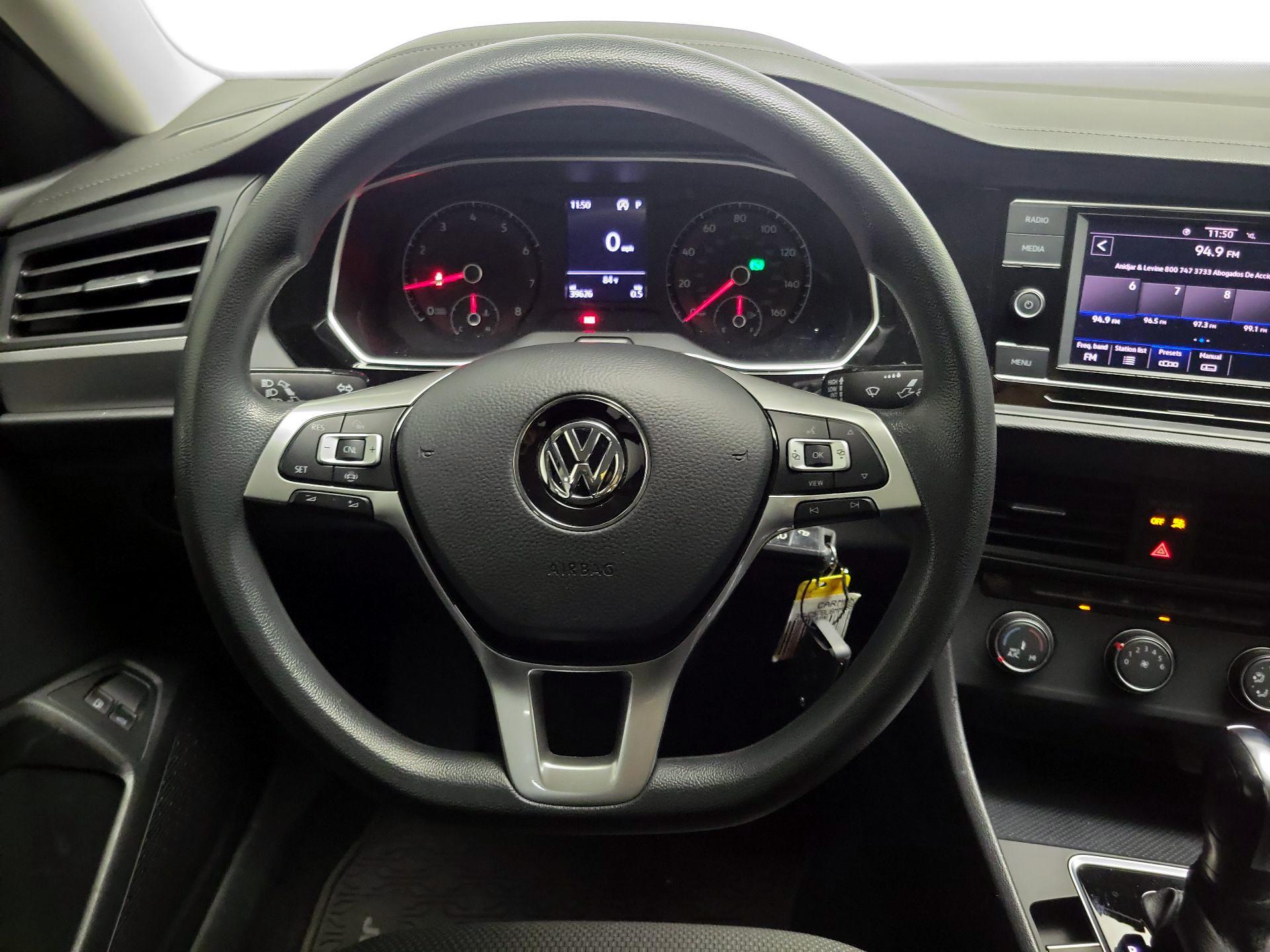 Thumbnail: 2021 Volkswagen Jetta - 10