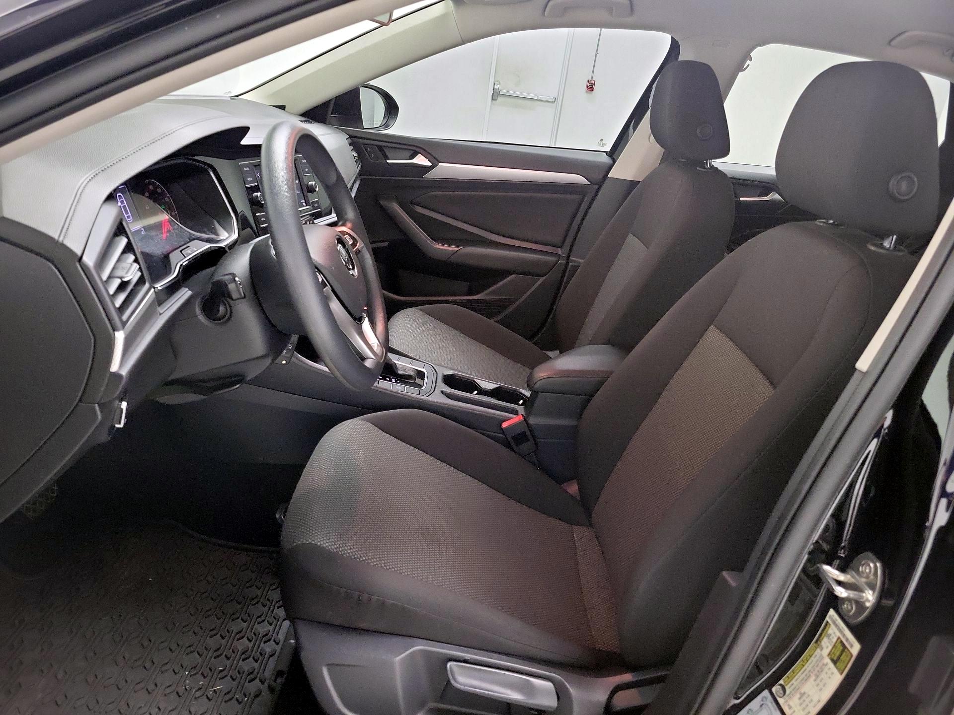 Thumbnail: 2021 Volkswagen Jetta - 11