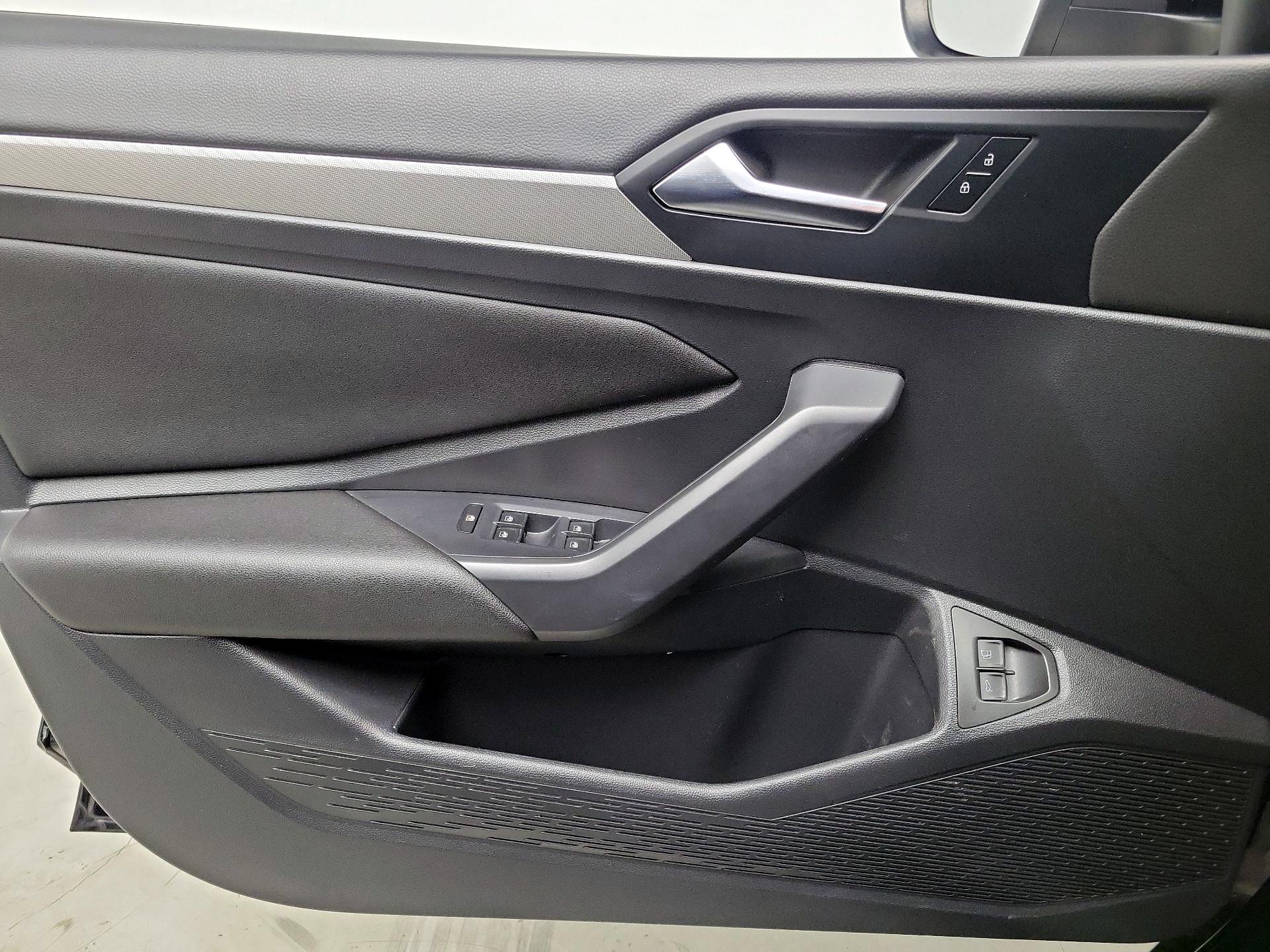 Thumbnail: 2021 Volkswagen Jetta - 12