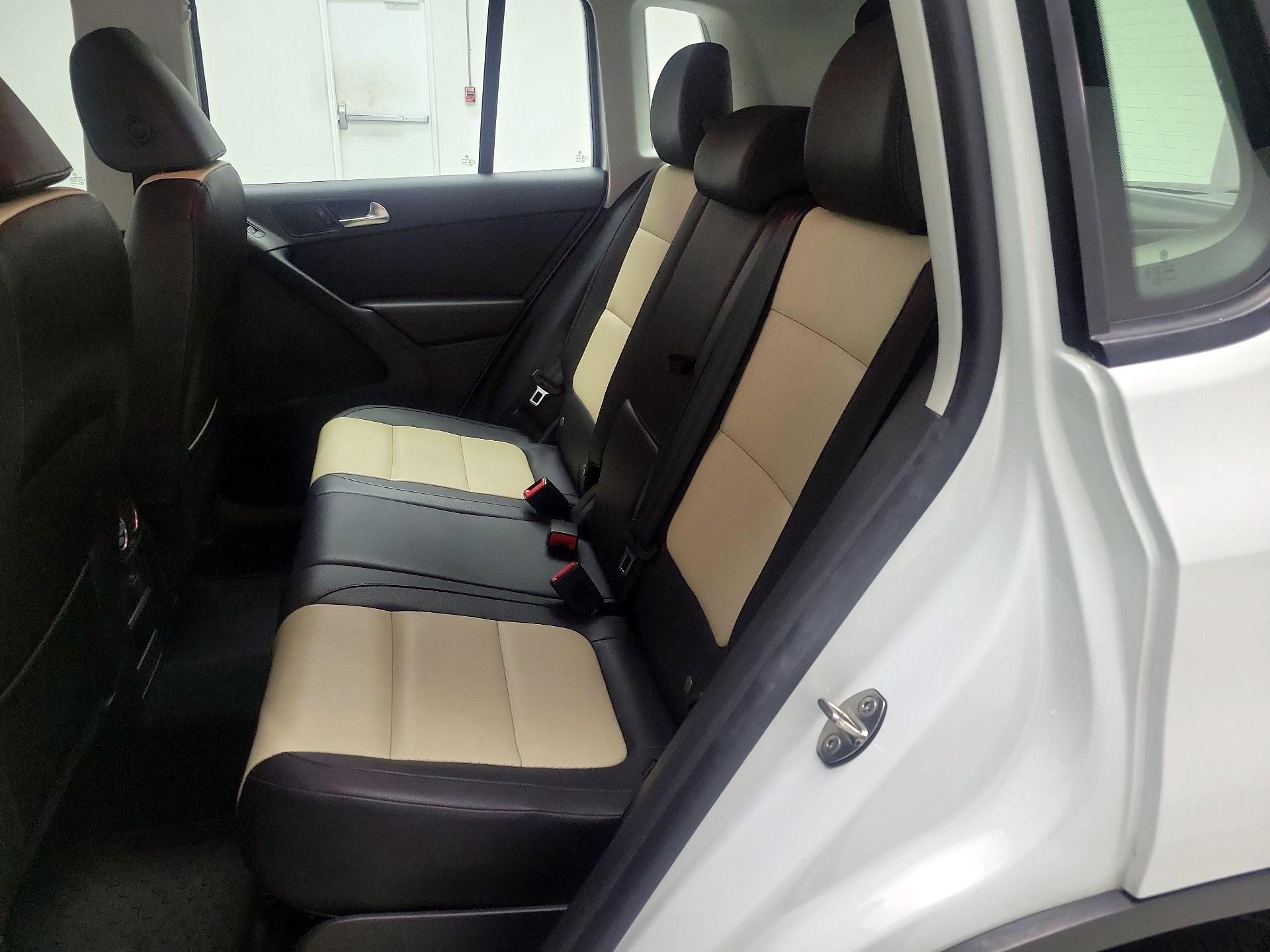 Thumbnail: 2016 Volkswagen Tiguan - 19