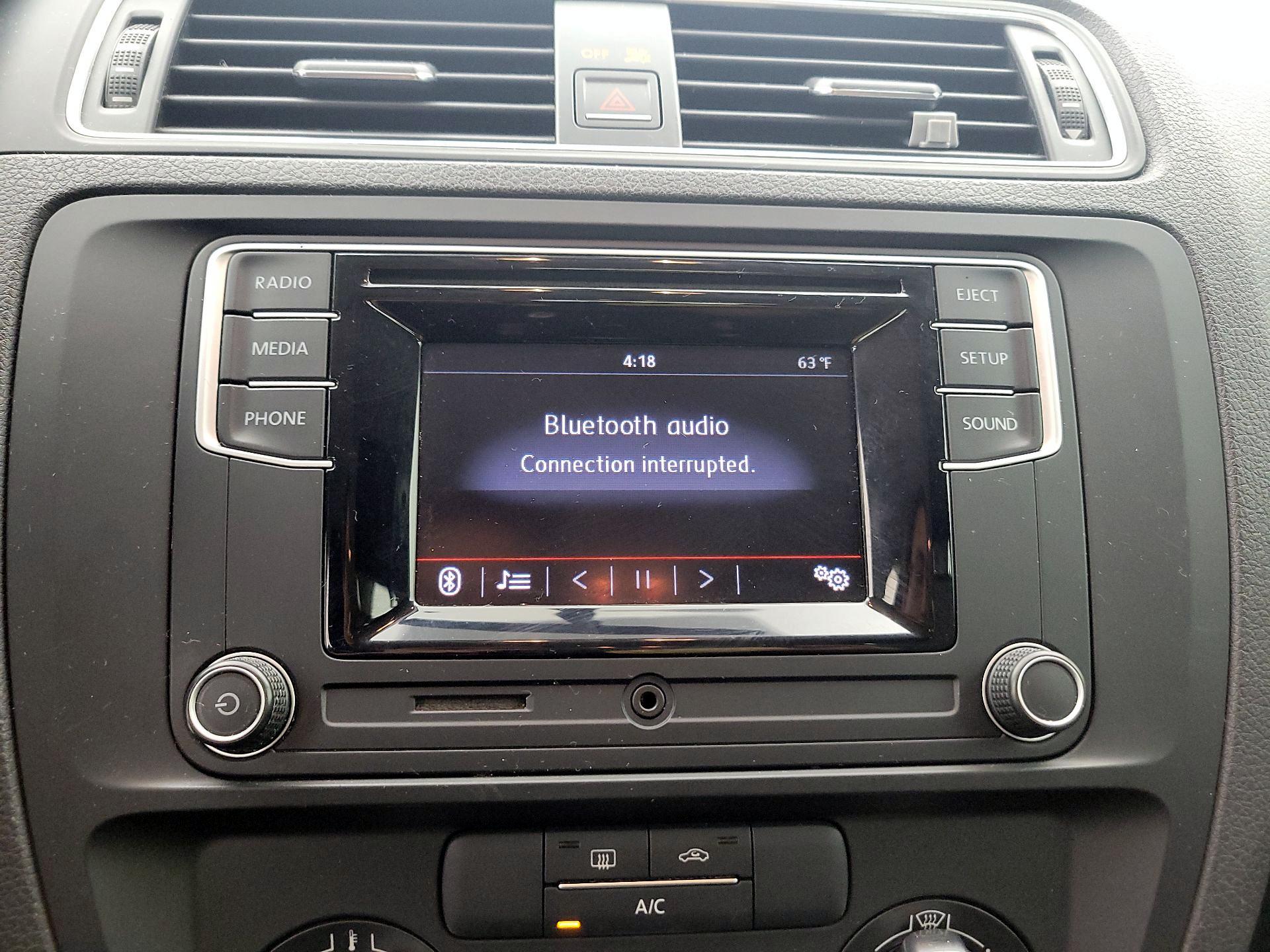 Thumbnail: 2017 Volkswagen Jetta - 15