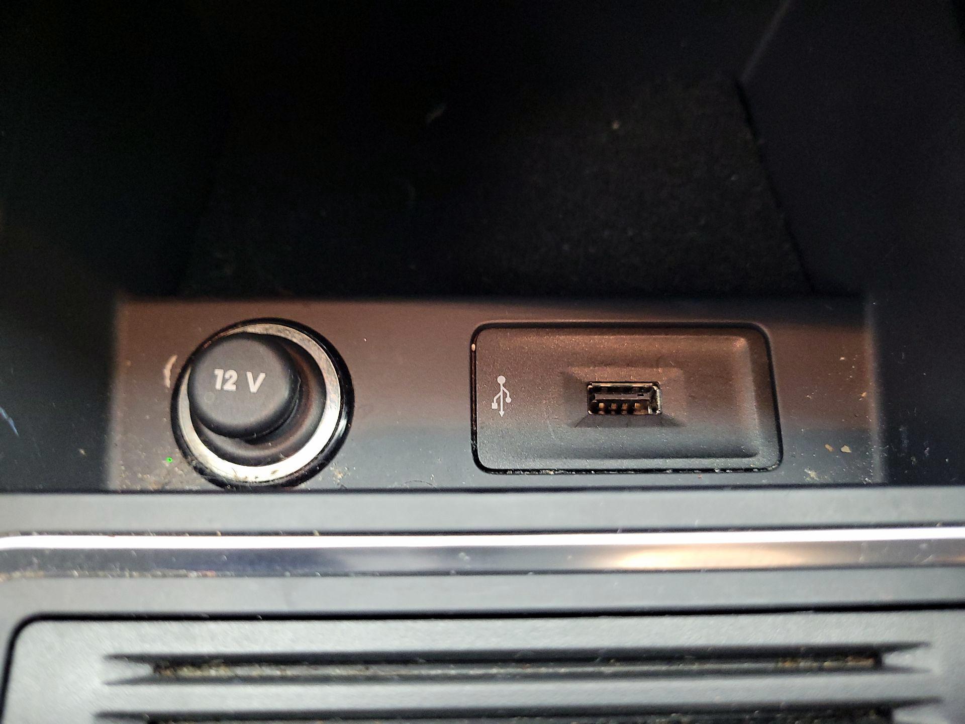 Thumbnail: 2017 Volkswagen Jetta - 18