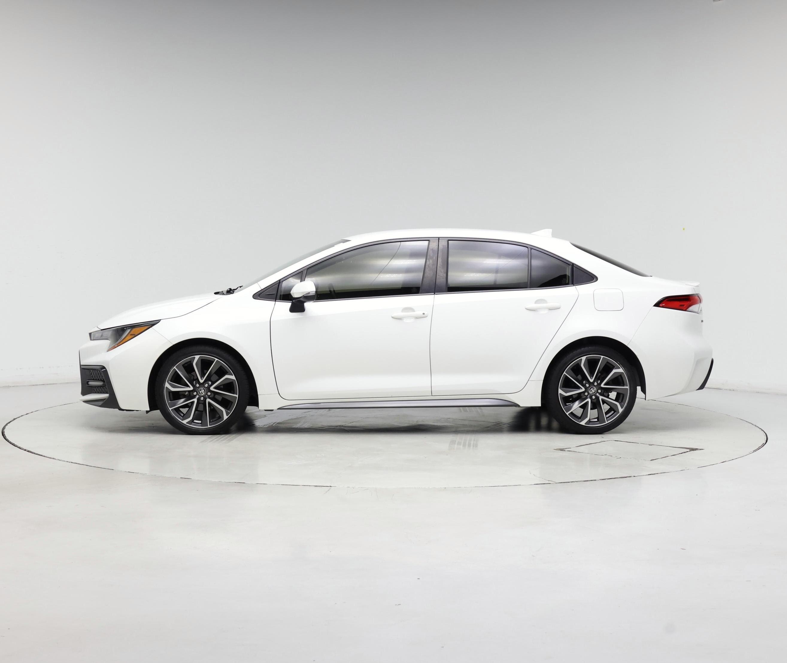 Thumbnail: 2021 Toyota Corolla - 3