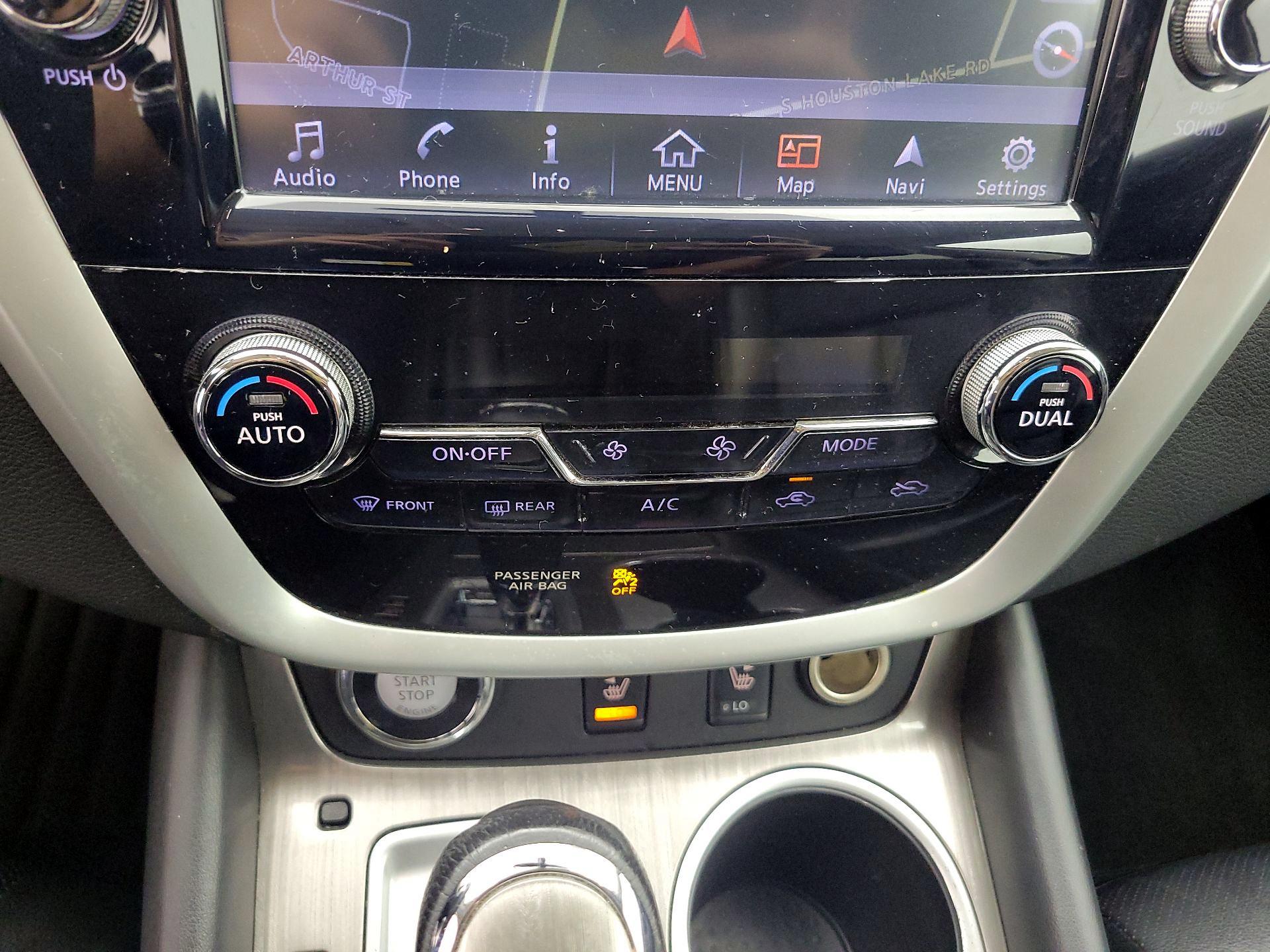 Thumbnail: 2017 Nissan Murano - 17