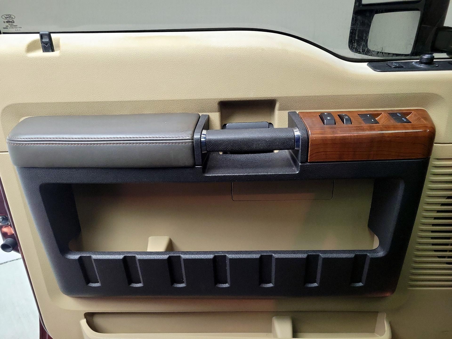 Thumbnail: 2016 Ford F-250 - 12