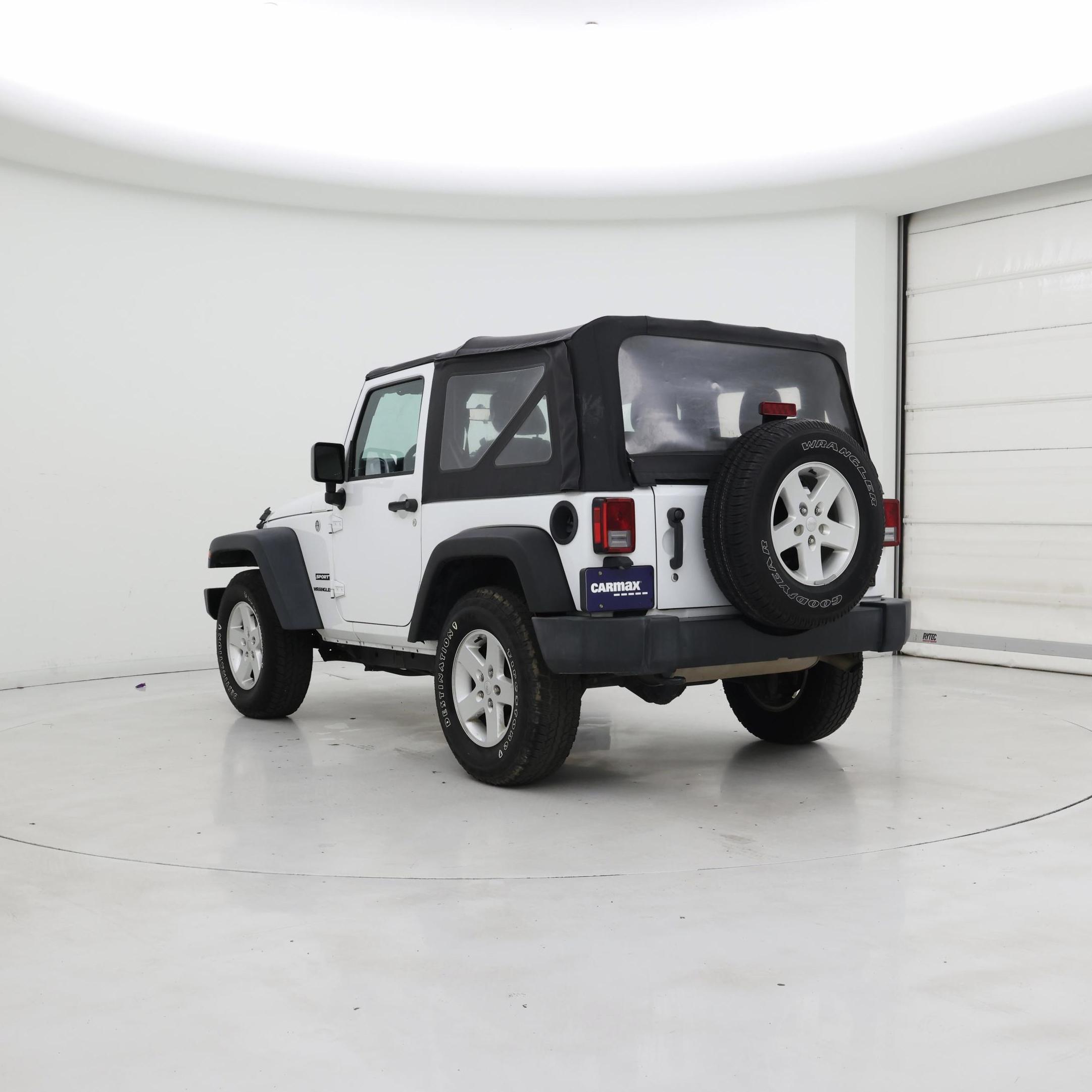 Thumbnail: 2017 Jeep Wrangler - 2