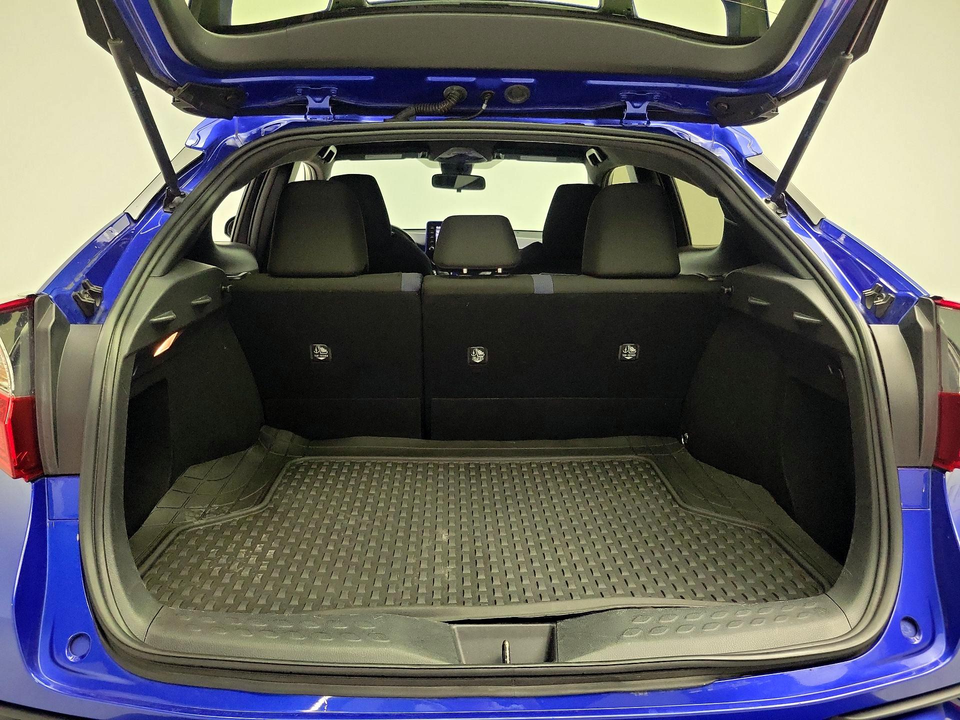 Thumbnail: 2020 Toyota C-HR - 20