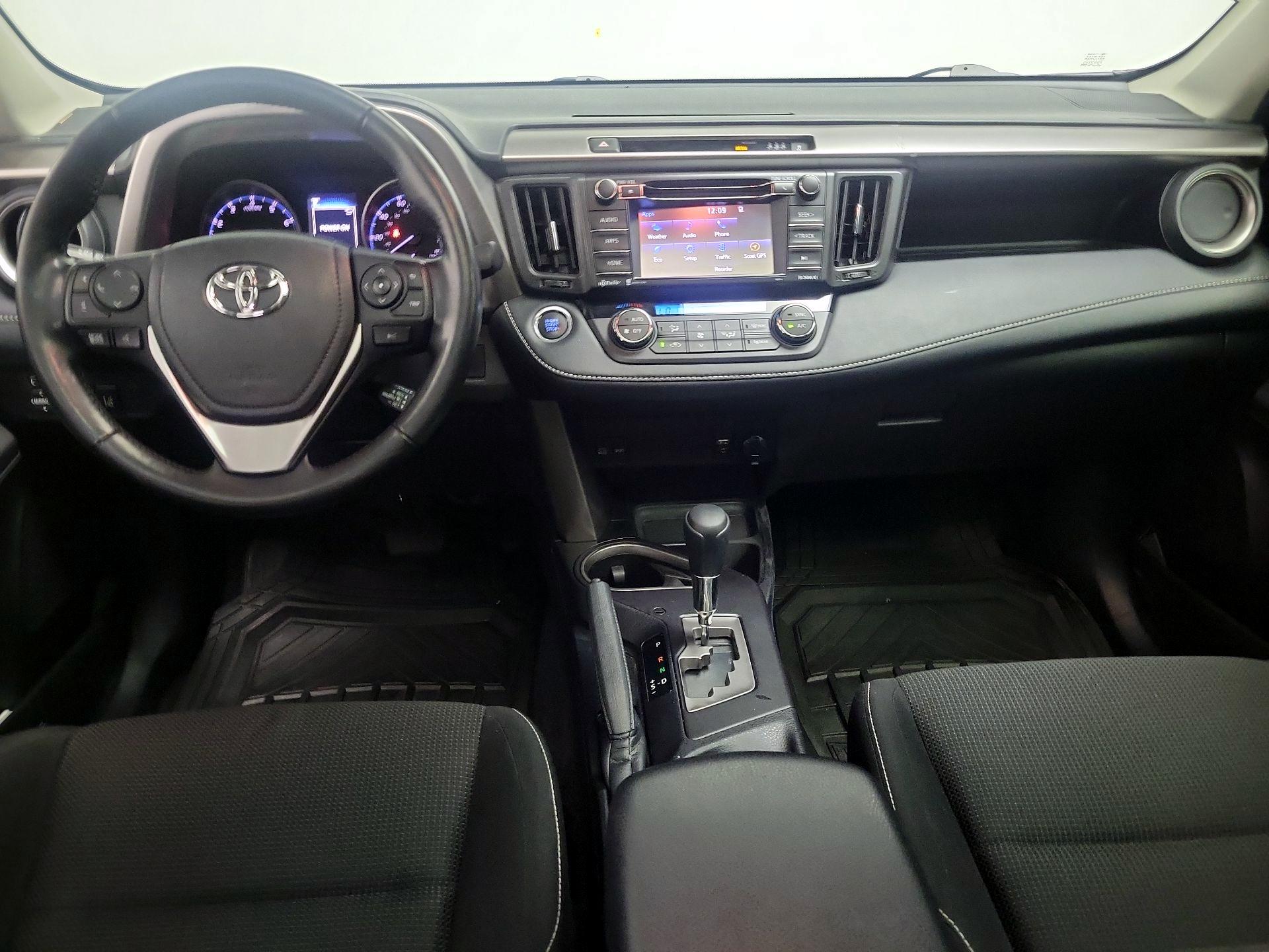 Thumbnail: 2018 Toyota RAV4 - 9