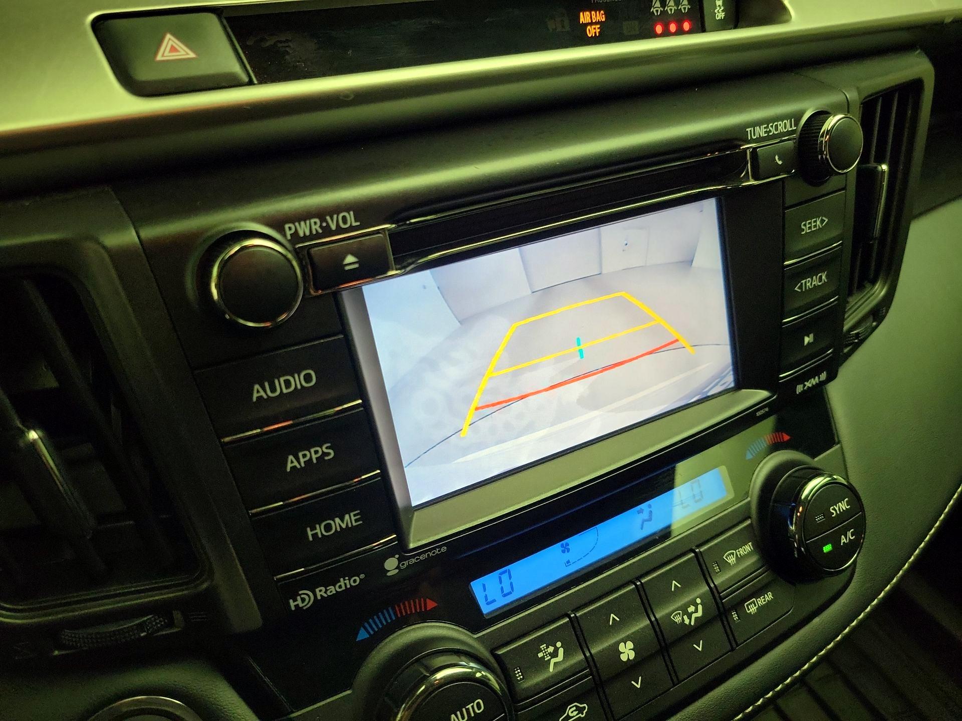 Thumbnail: 2018 Toyota RAV4 - 15