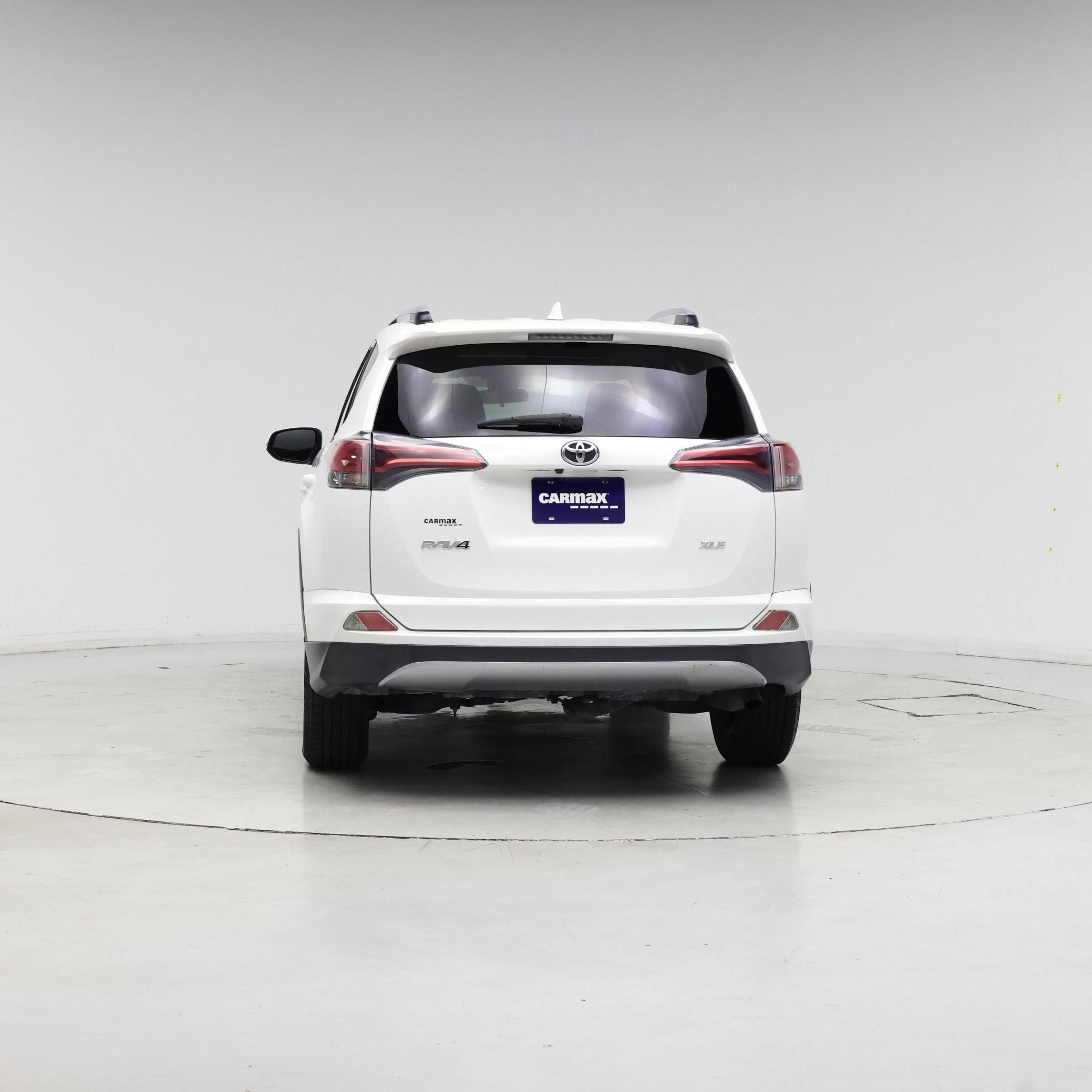 Thumbnail: 2018 Toyota RAV4 - 6