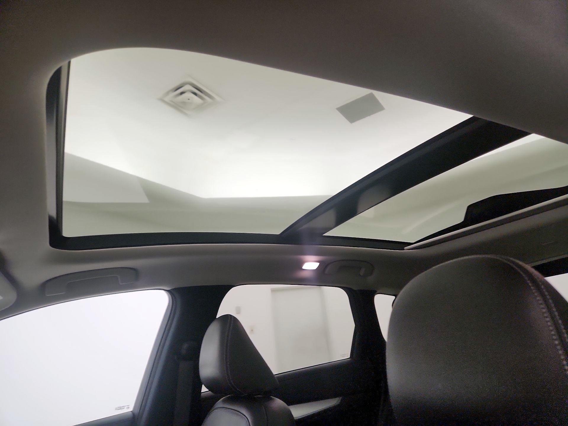 Thumbnail: 2020 INFINITI QX50 - 19