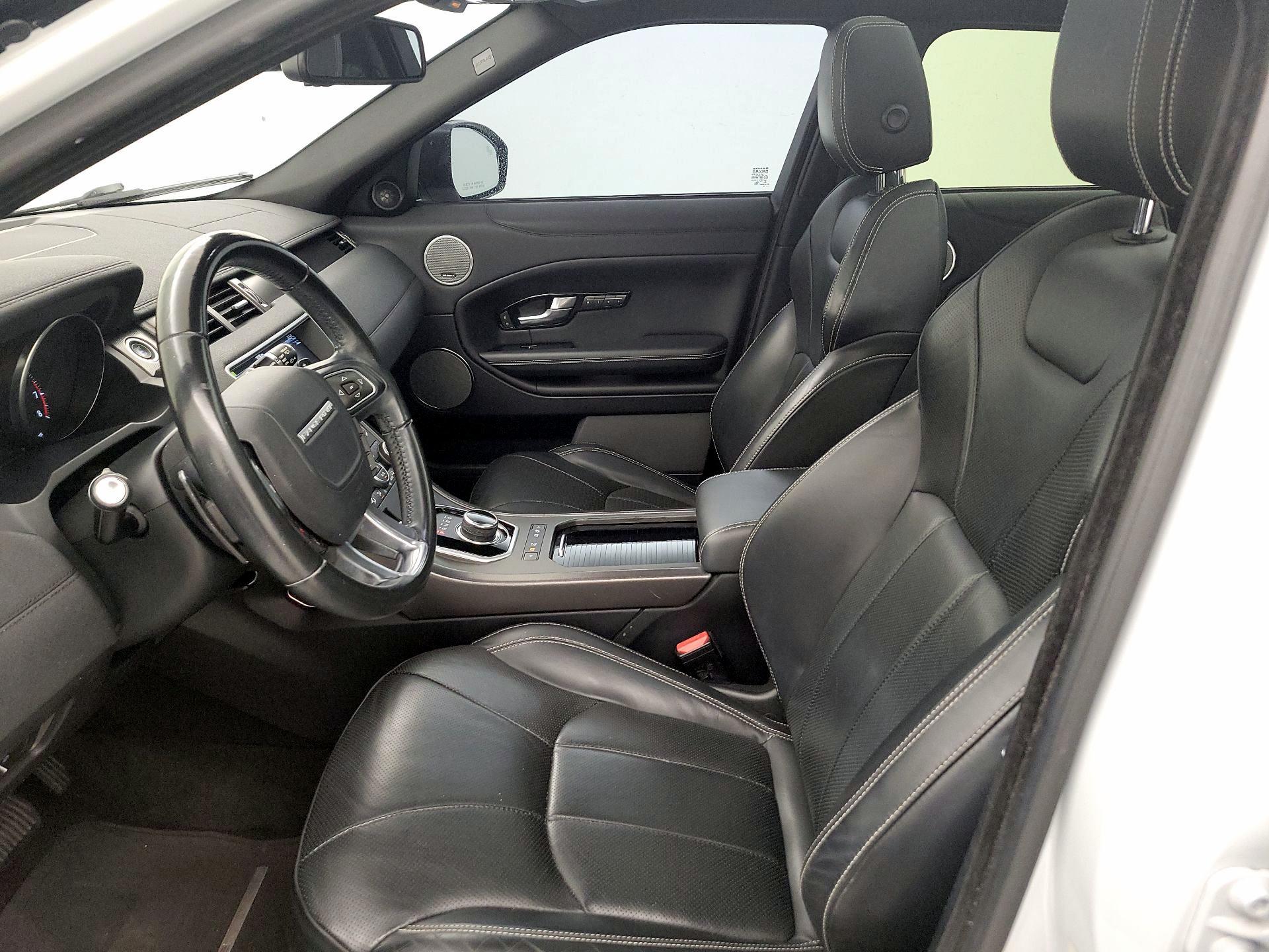 Thumbnail: 2018 Land Rover Range Rover Evoque - 11