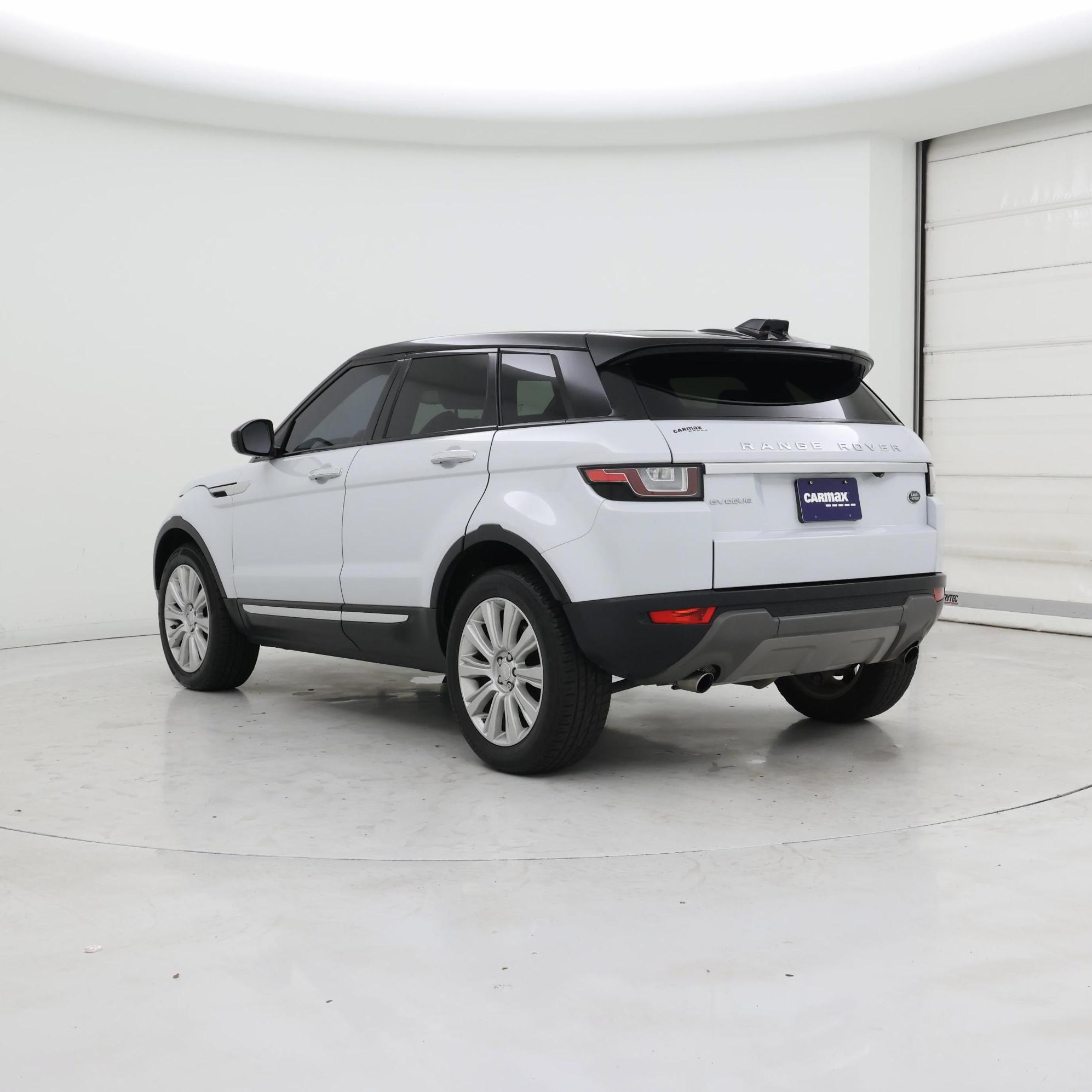 Thumbnail: 2018 Land Rover Range Rover Evoque - 2
