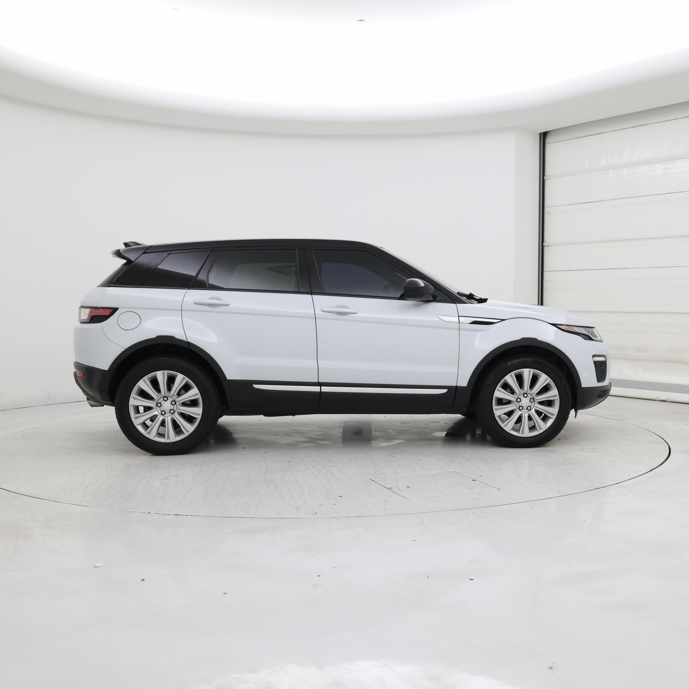 Thumbnail: 2018 Land Rover Range Rover Evoque - 7