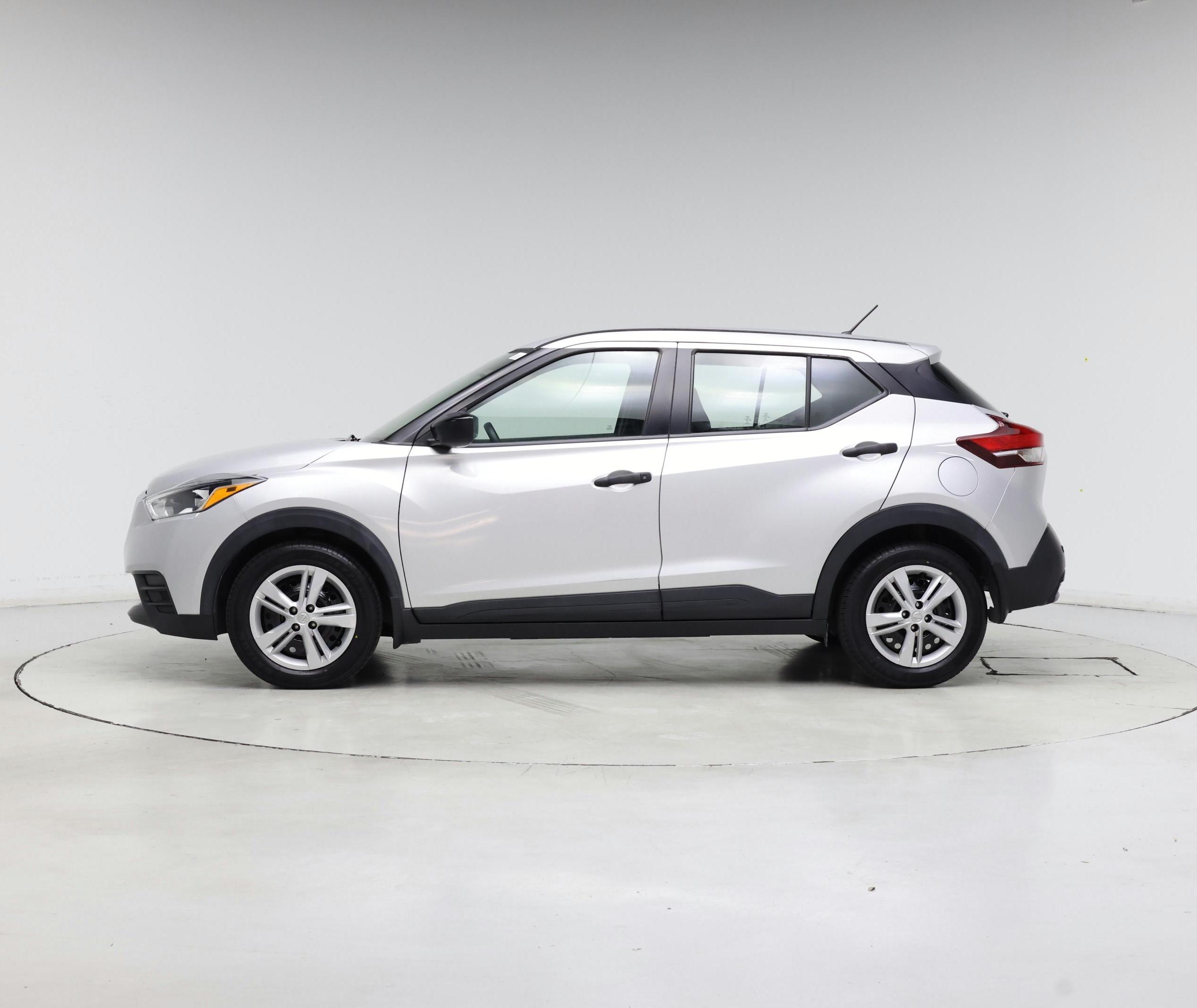 Thumbnail: 2020 Nissan Kicks - 3