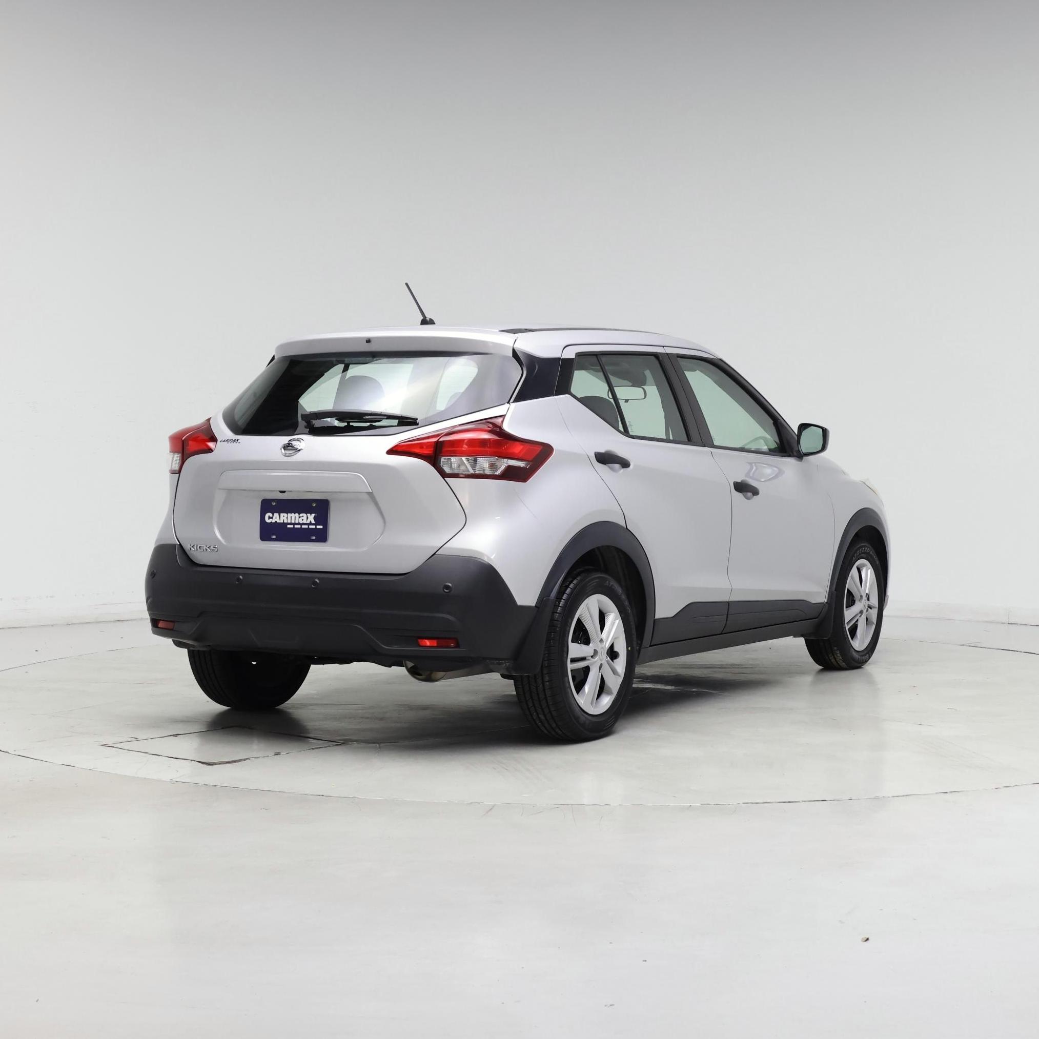 Thumbnail: 2020 Nissan Kicks - 8