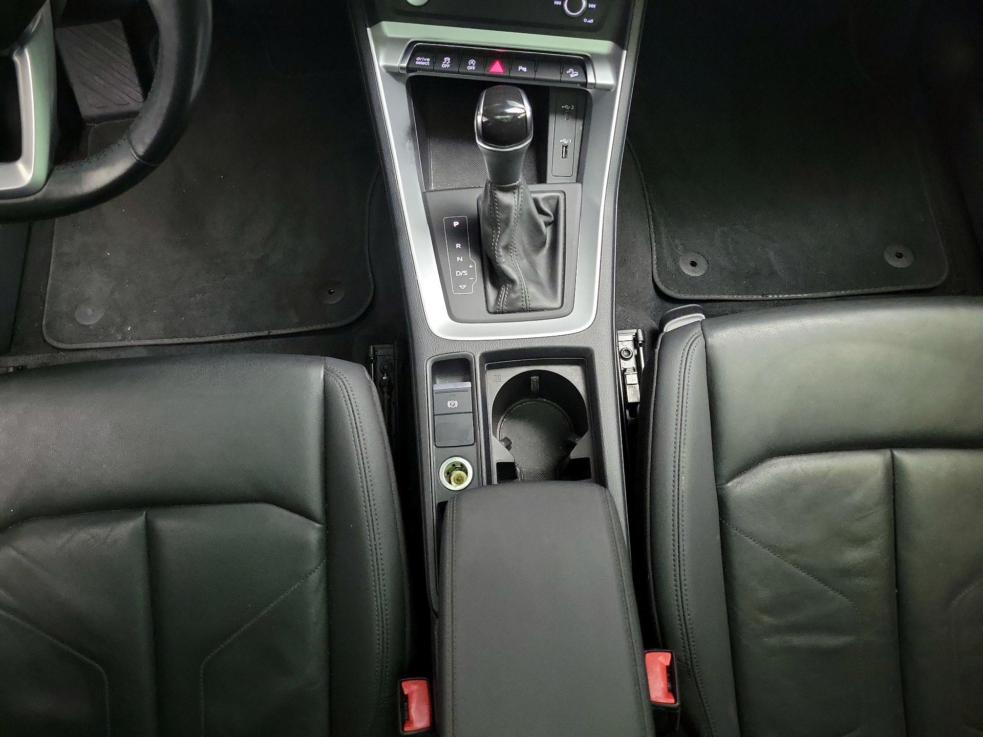 Thumbnail: 2020 Audi Q3 - 17