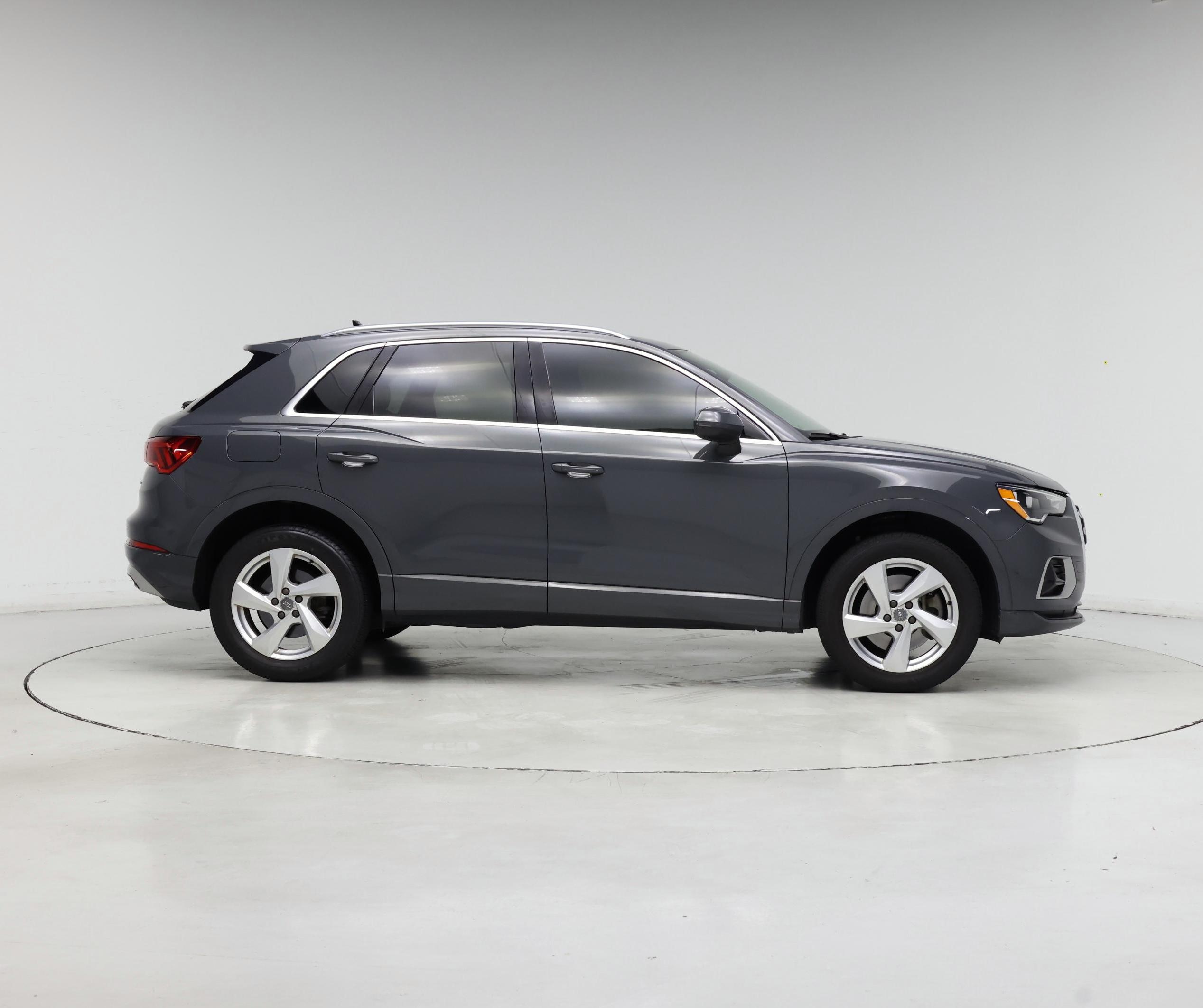 Thumbnail: 2020 Audi Q3 - 7