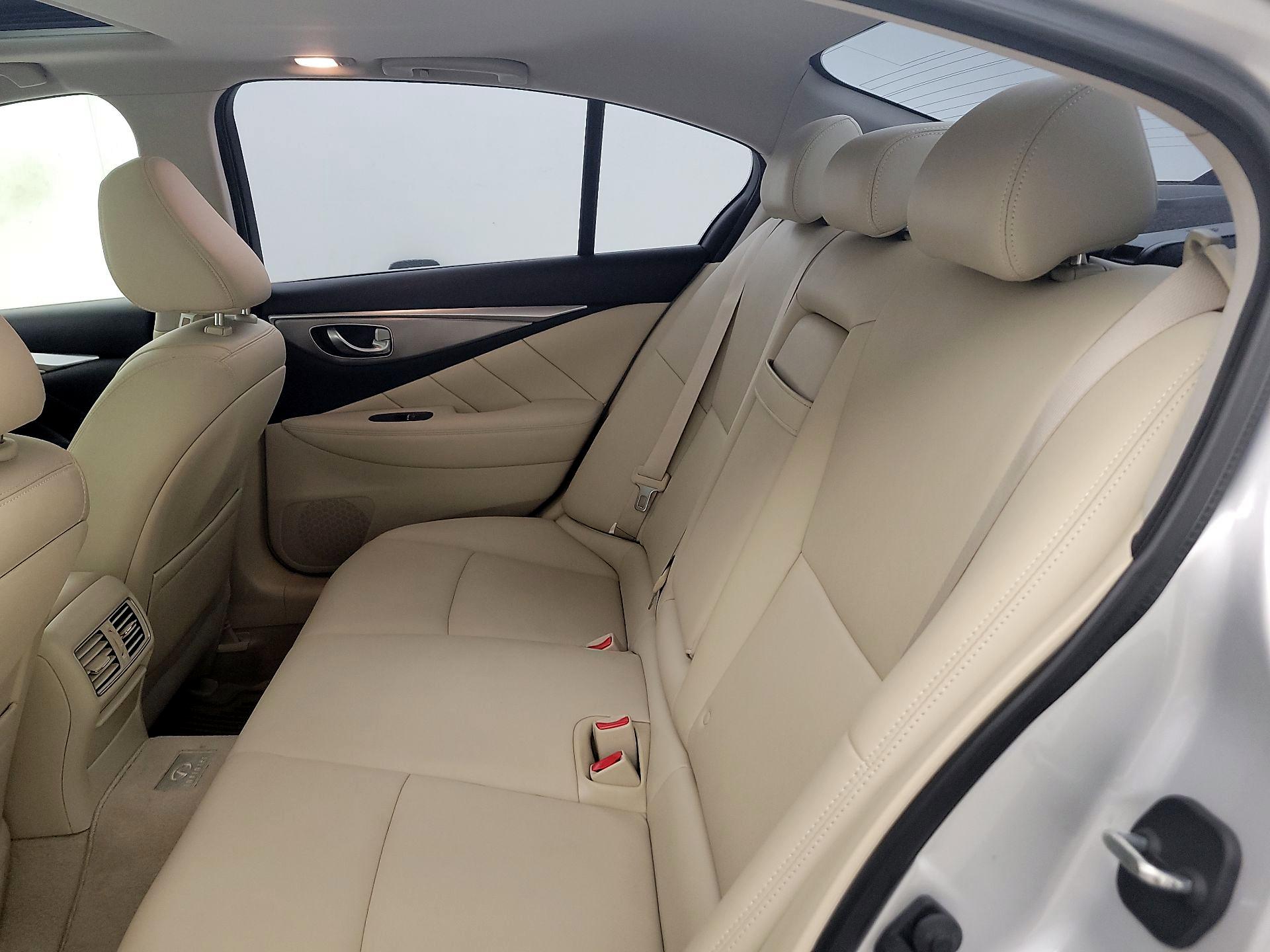 Thumbnail: 2015 INFINITI Q50 - 20