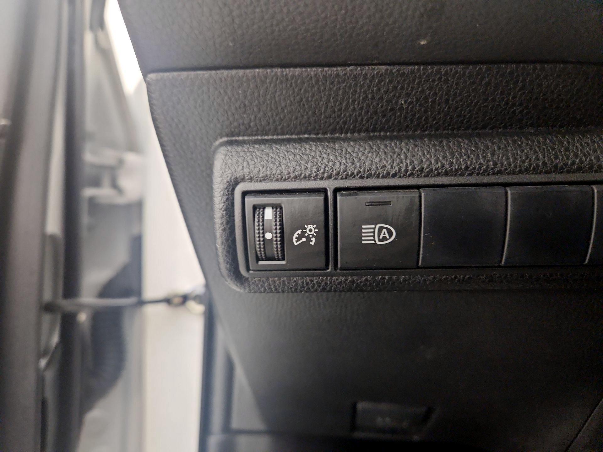 Thumbnail: 2021 Toyota Corolla - 13