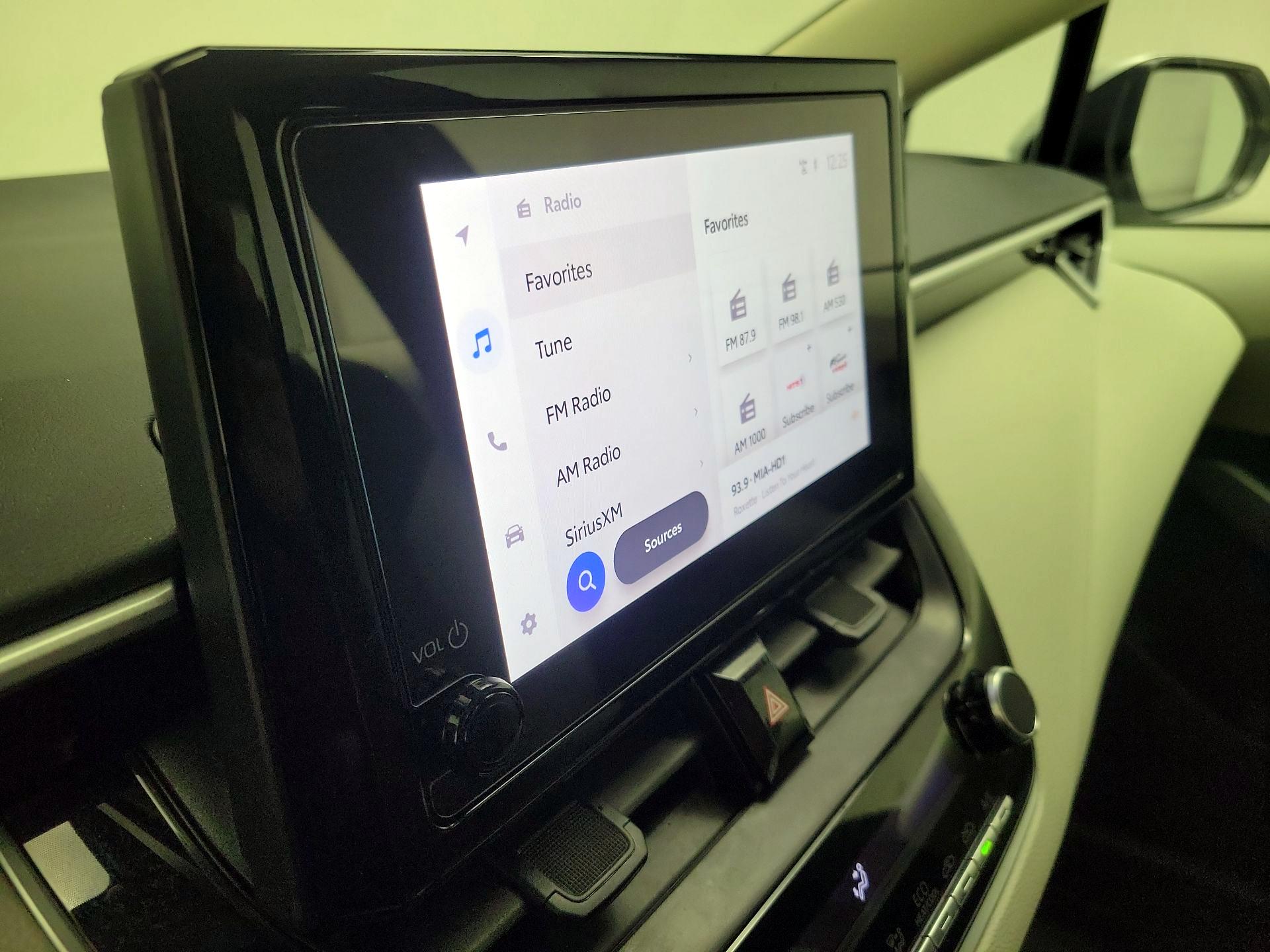 Thumbnail: 2025 Toyota Corolla - 15