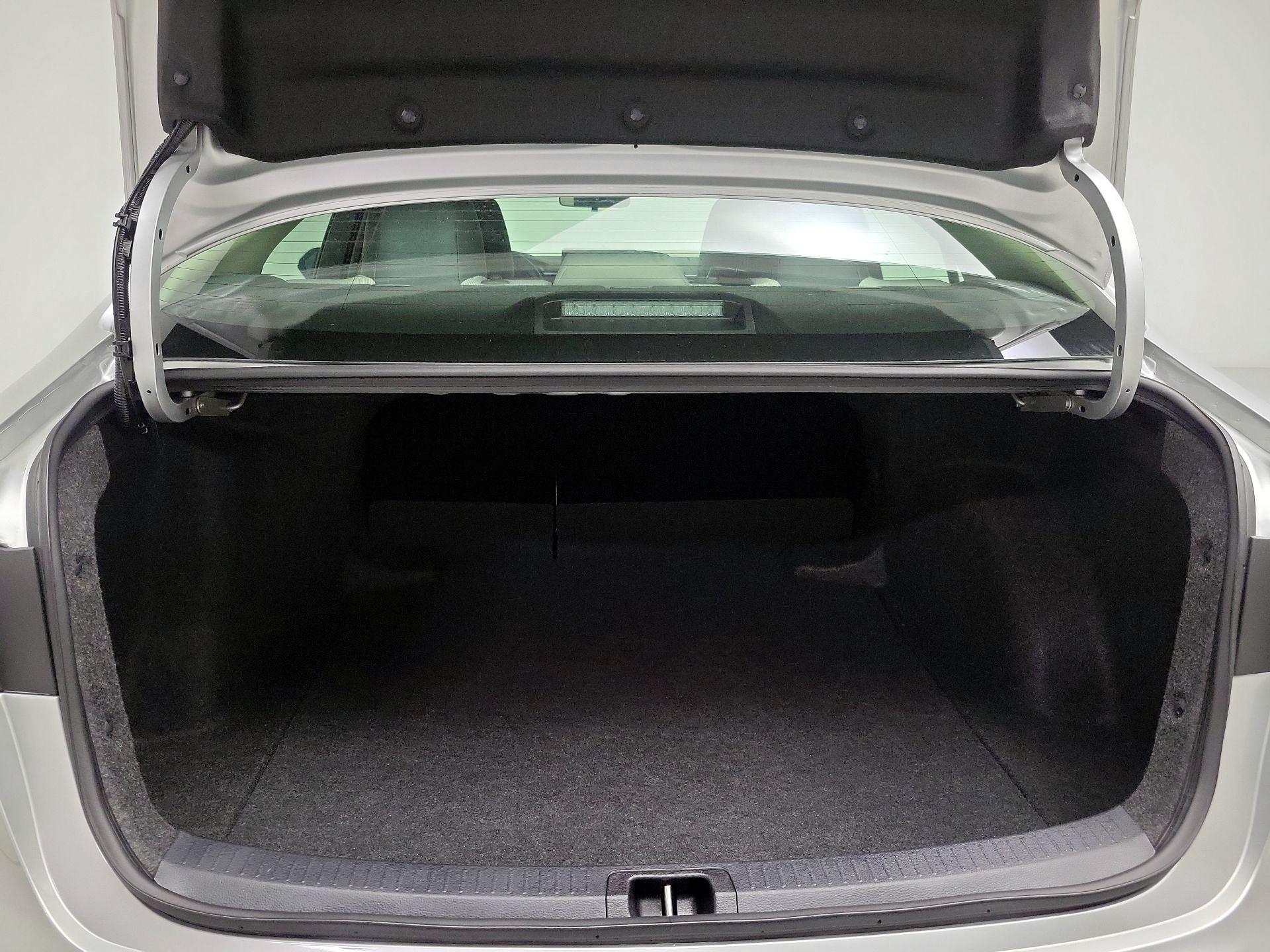 Thumbnail: 2025 Toyota Corolla - 20