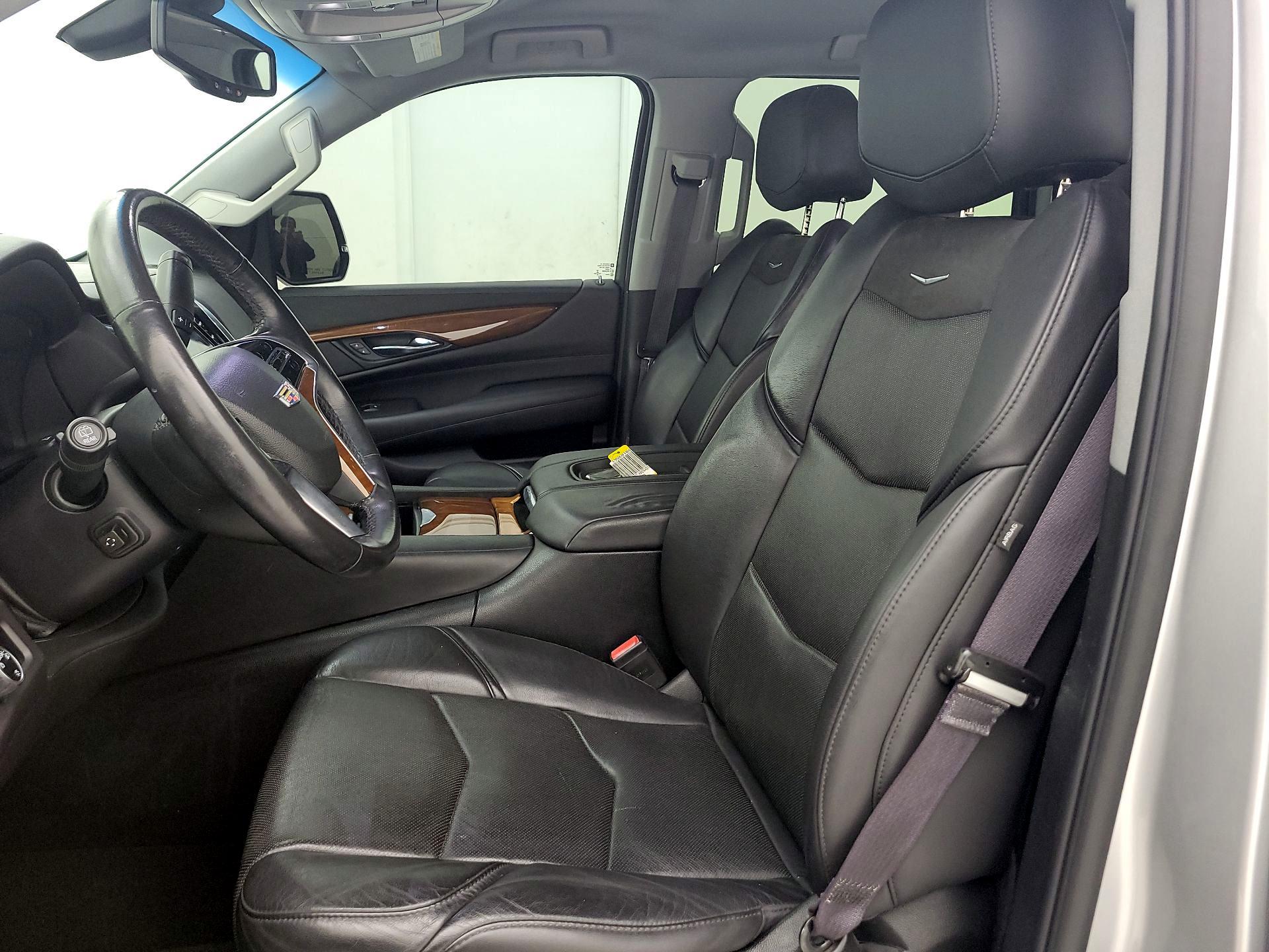 Thumbnail: 2016 Cadillac Escalade - 11