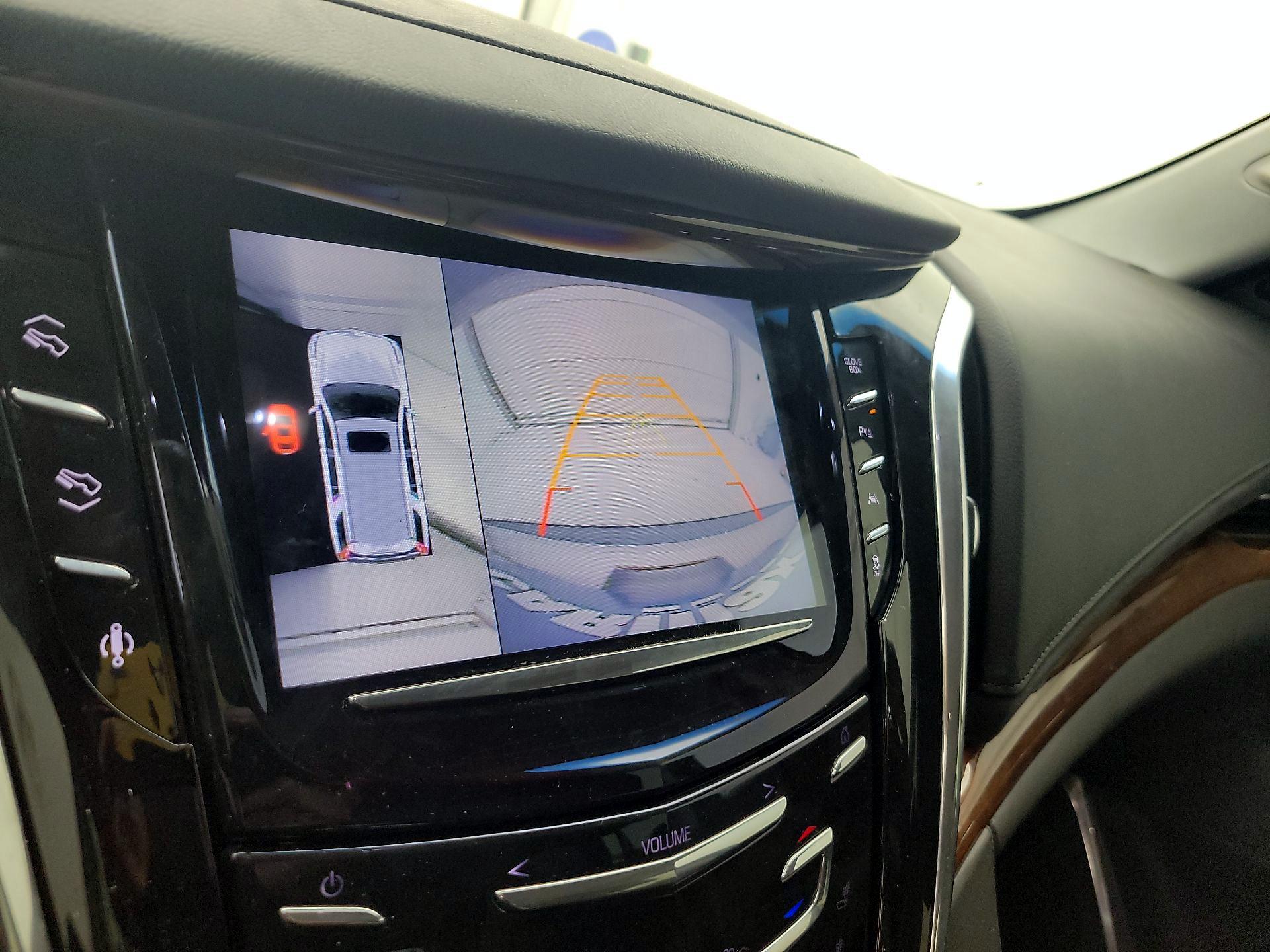 Thumbnail: 2016 Cadillac Escalade - 15