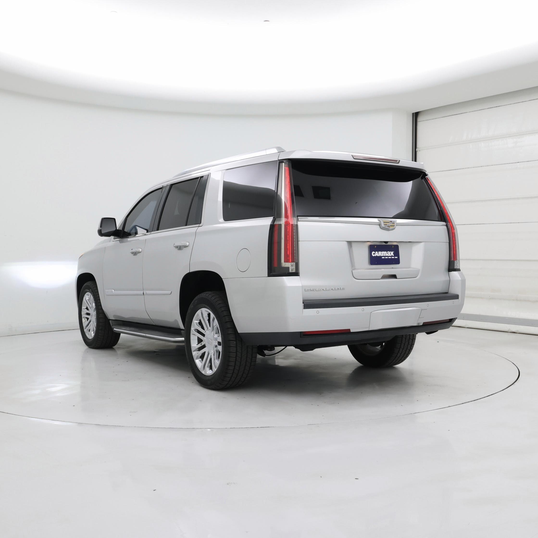 Thumbnail: 2016 Cadillac Escalade - 2