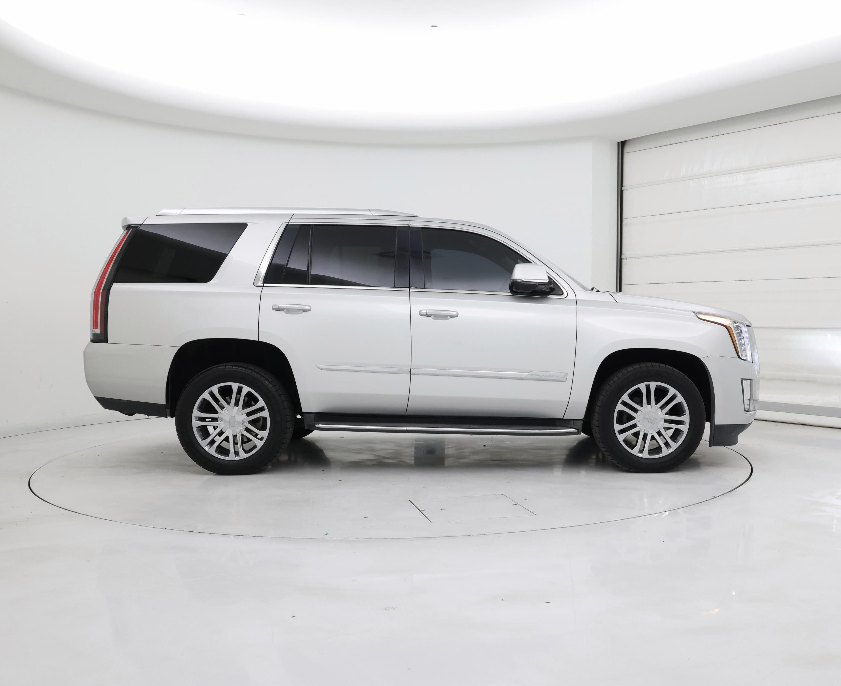 Thumbnail: 2016 Cadillac Escalade - 7