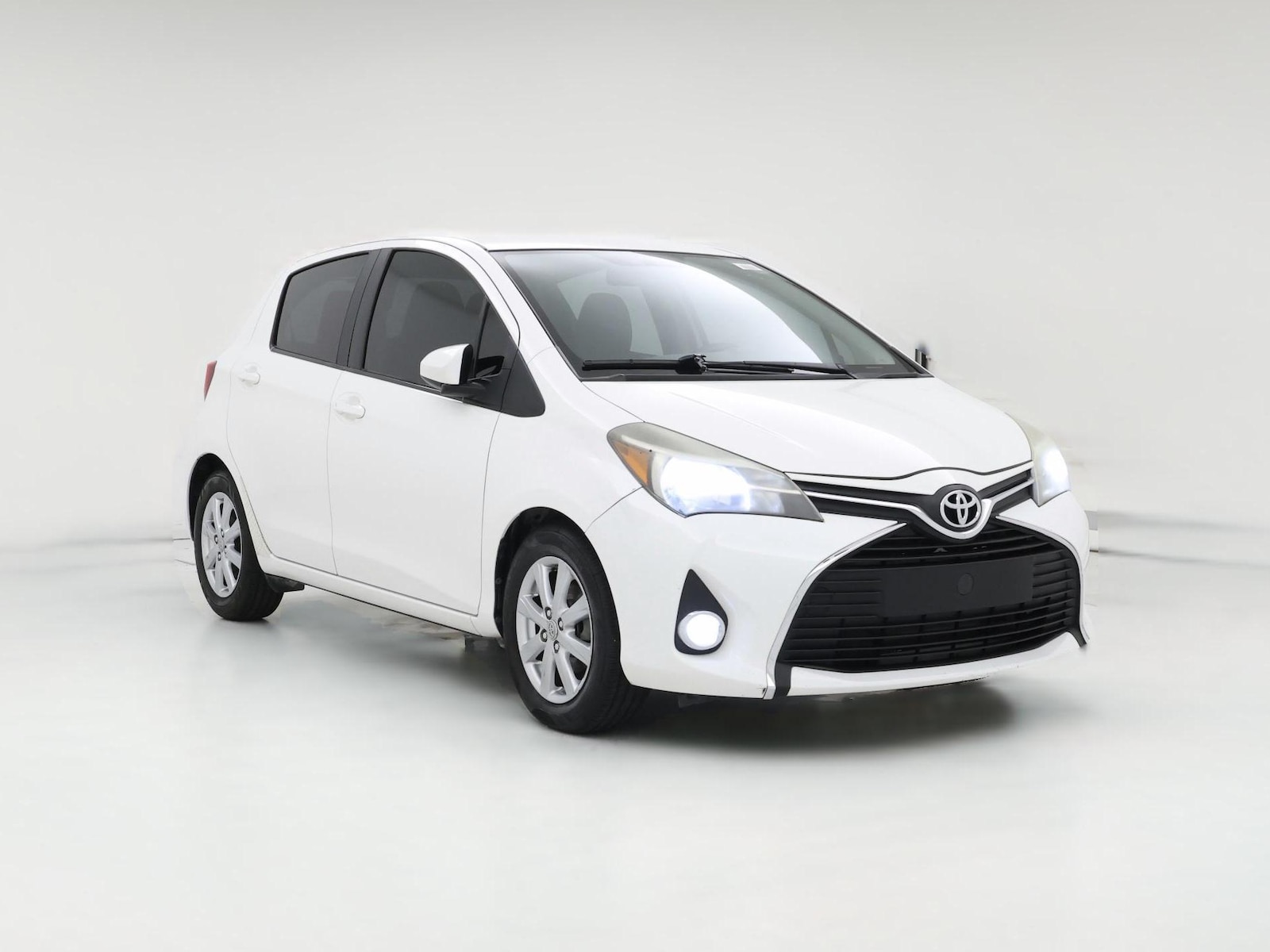 2015 Toyota Yaris LE