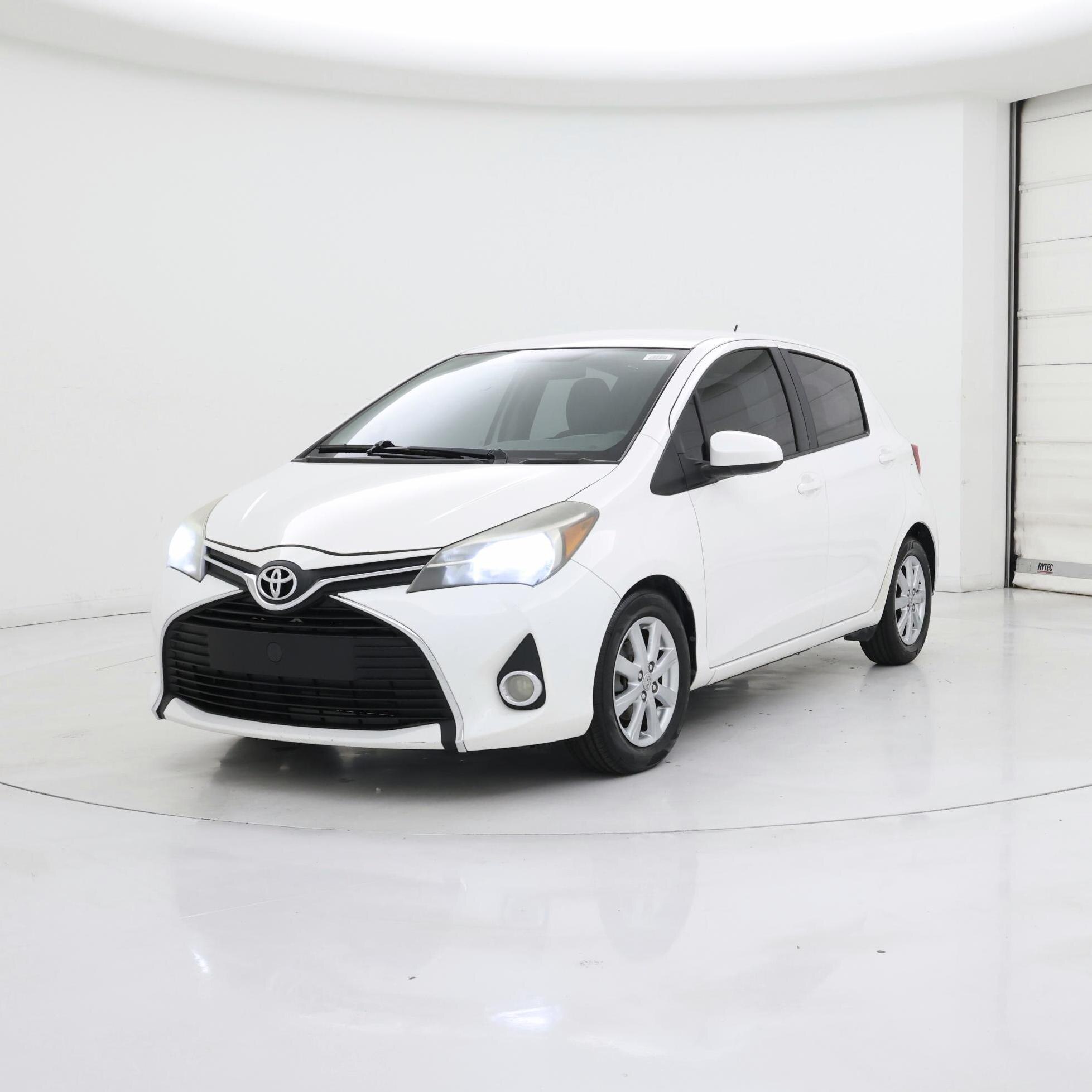 Thumbnail: 2015 Toyota Yaris - 4