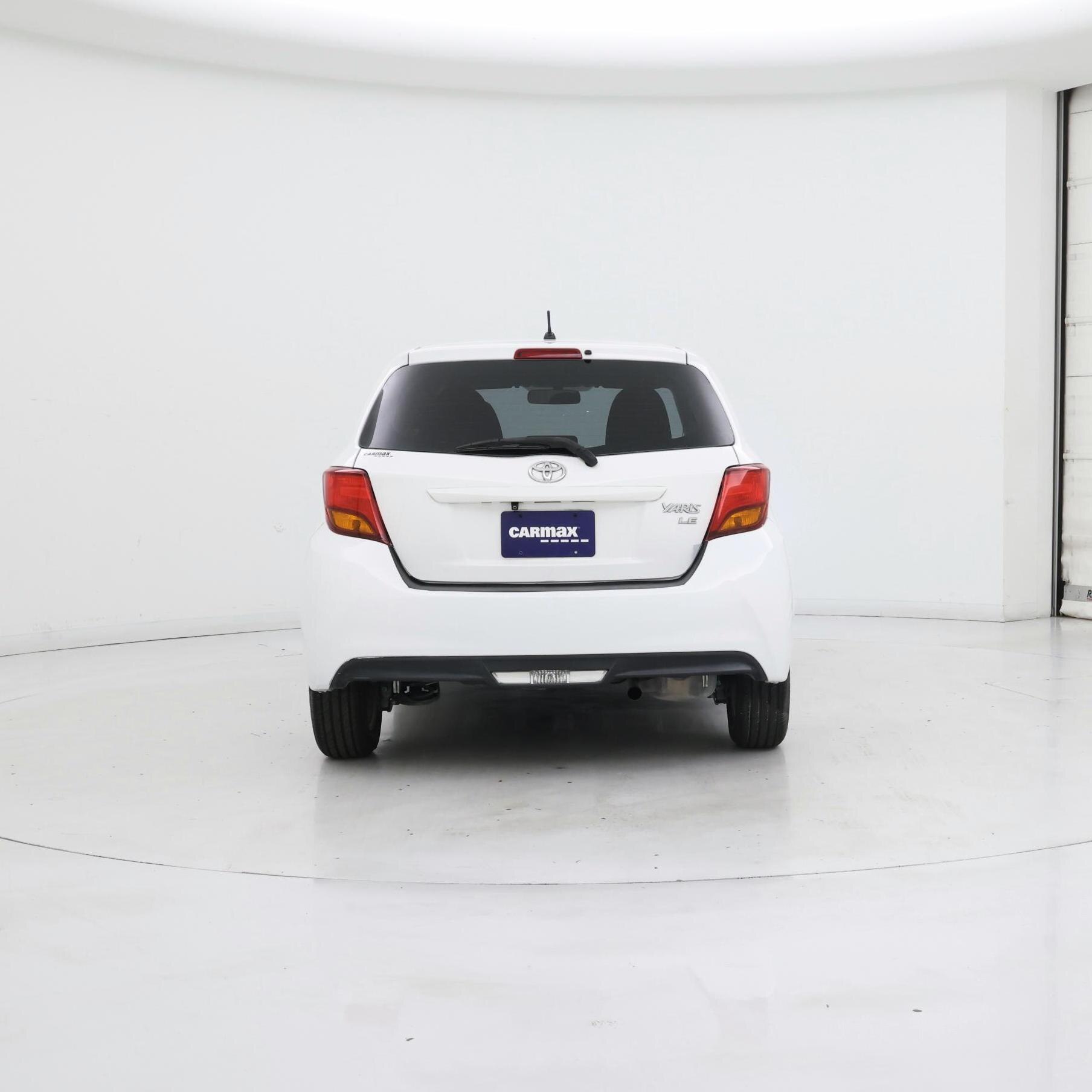 Thumbnail: 2015 Toyota Yaris - 6