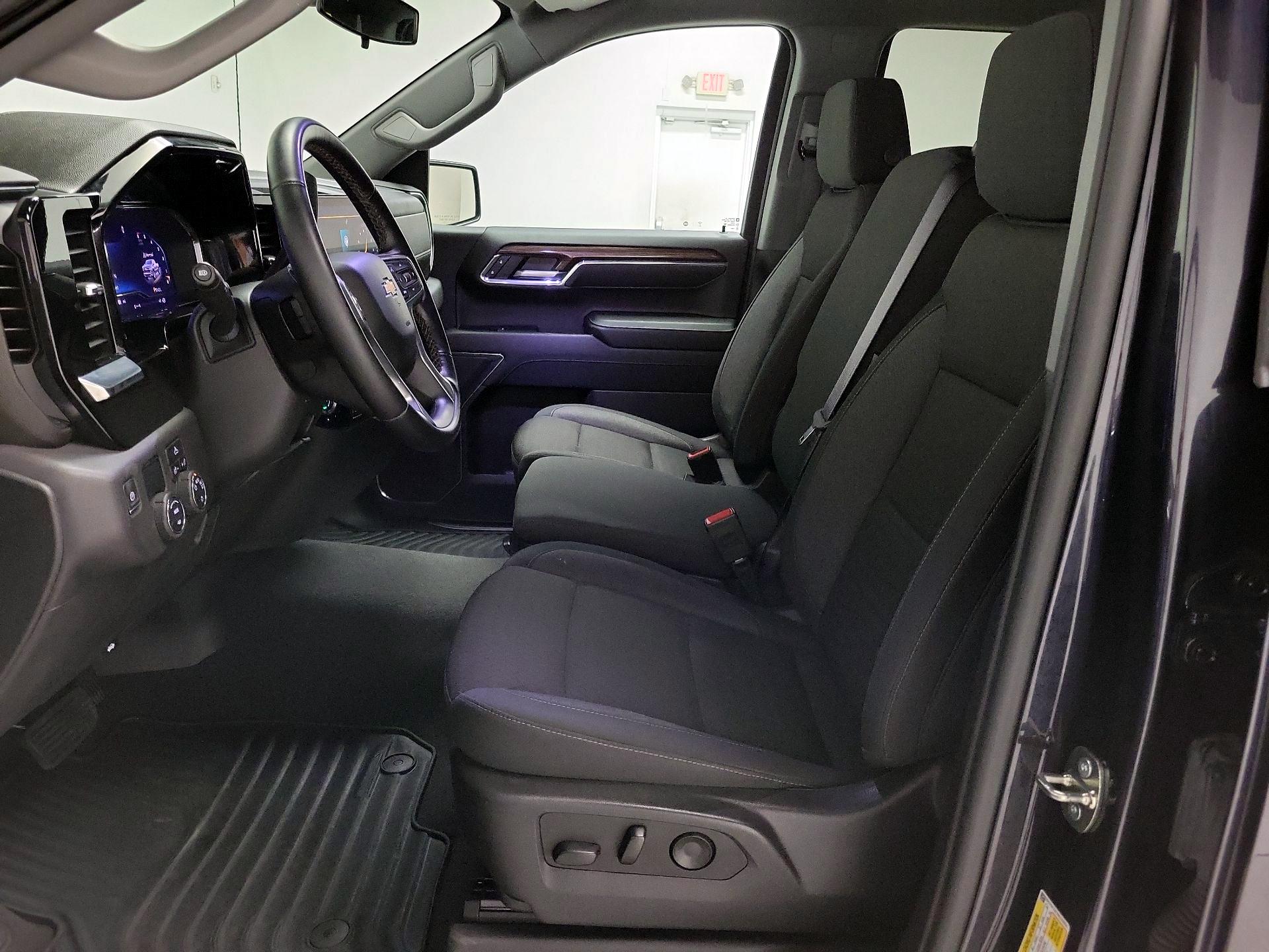 Thumbnail: 2024 Chevrolet Silverado 1500 - 11