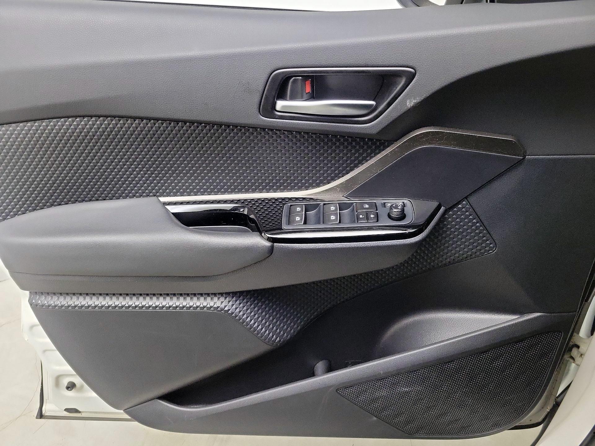 Thumbnail: 2019 Toyota C-HR - 12