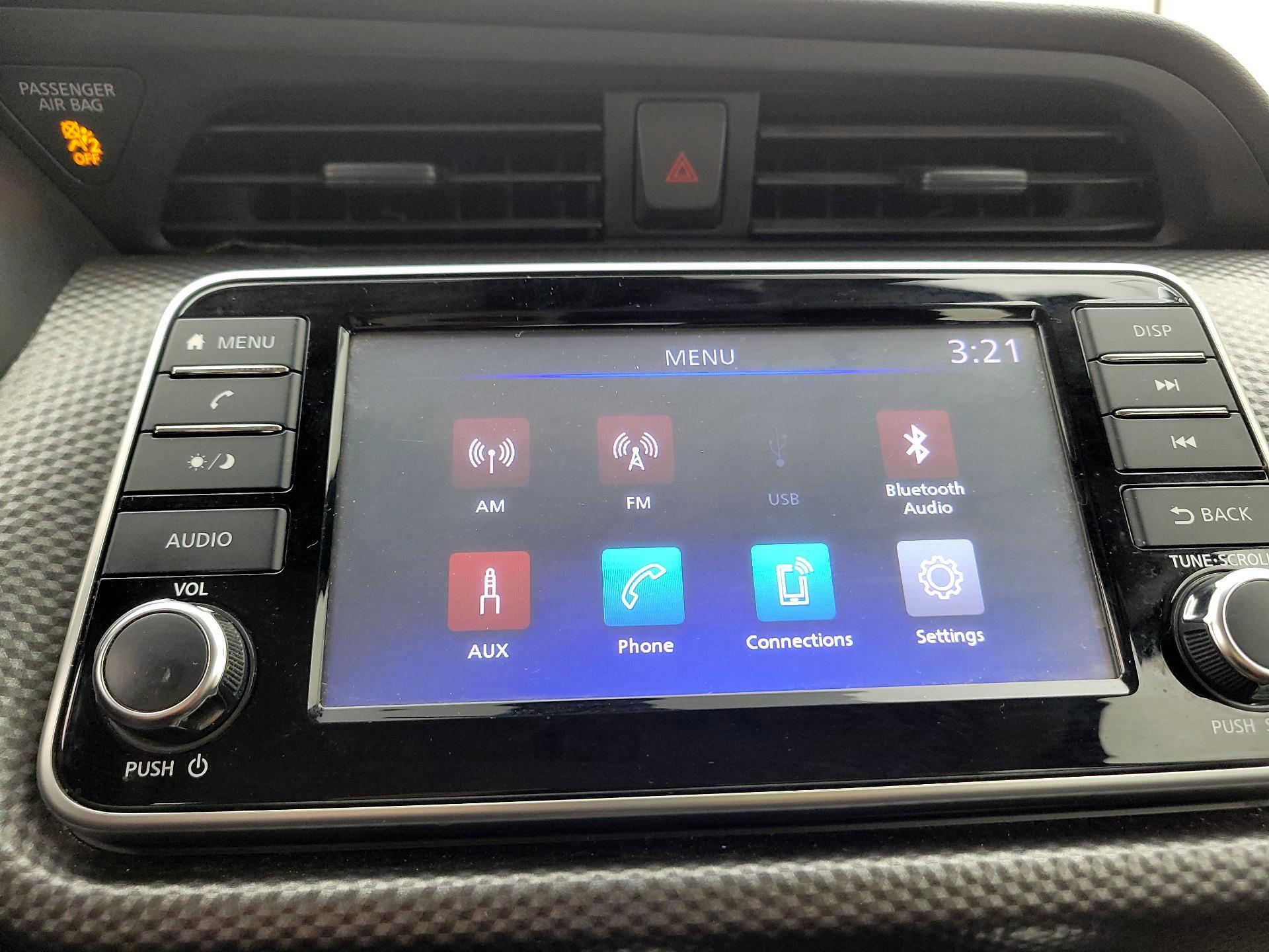 Thumbnail: 2020 Nissan Kicks - 15