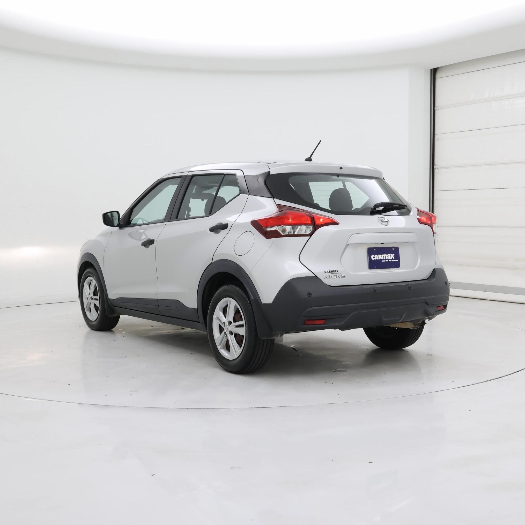 Thumbnail: 2020 Nissan Kicks - 2