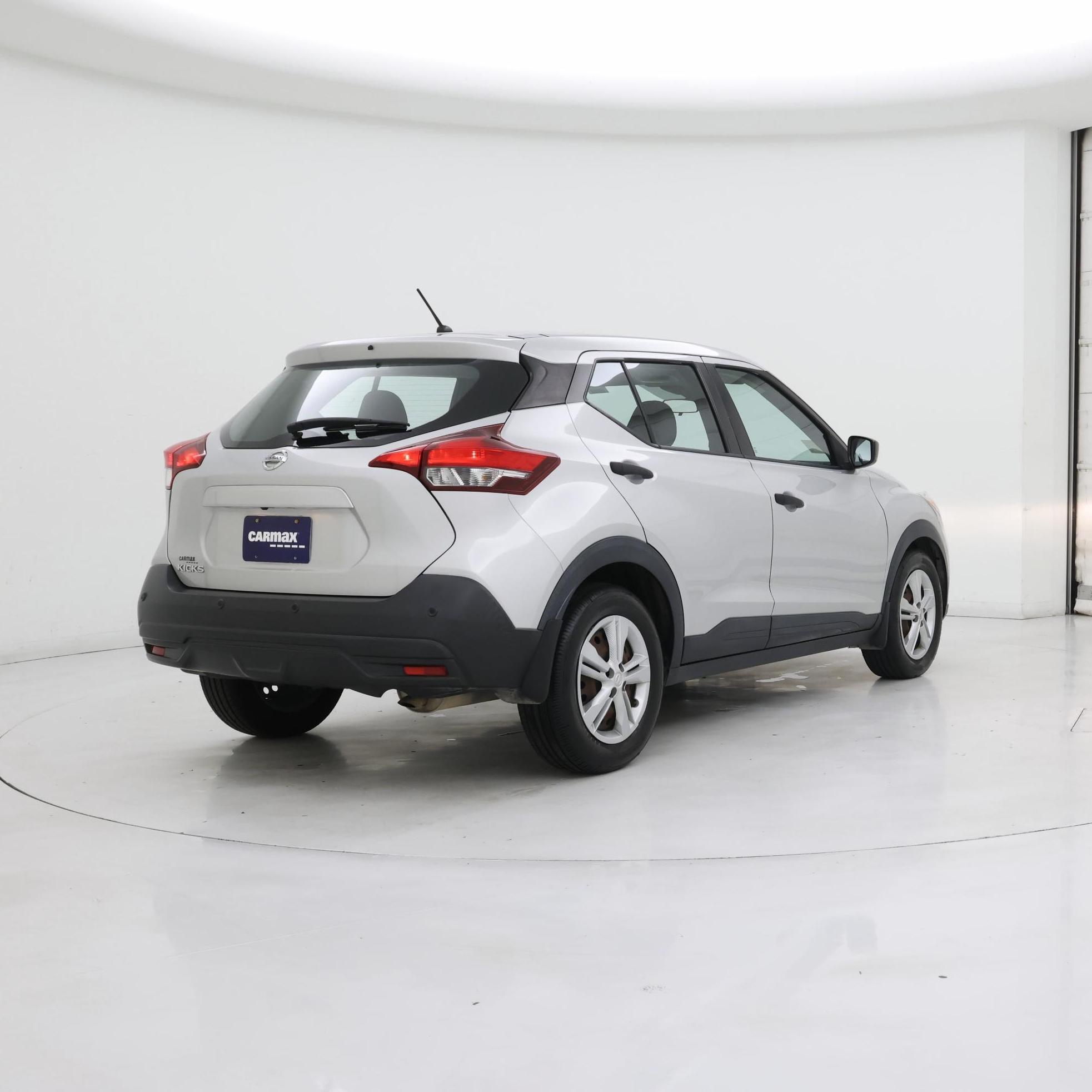 Thumbnail: 2020 Nissan Kicks - 8