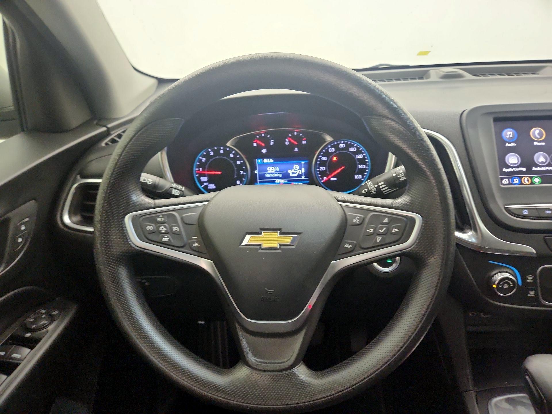 Thumbnail: 2022 Chevrolet Equinox - 10